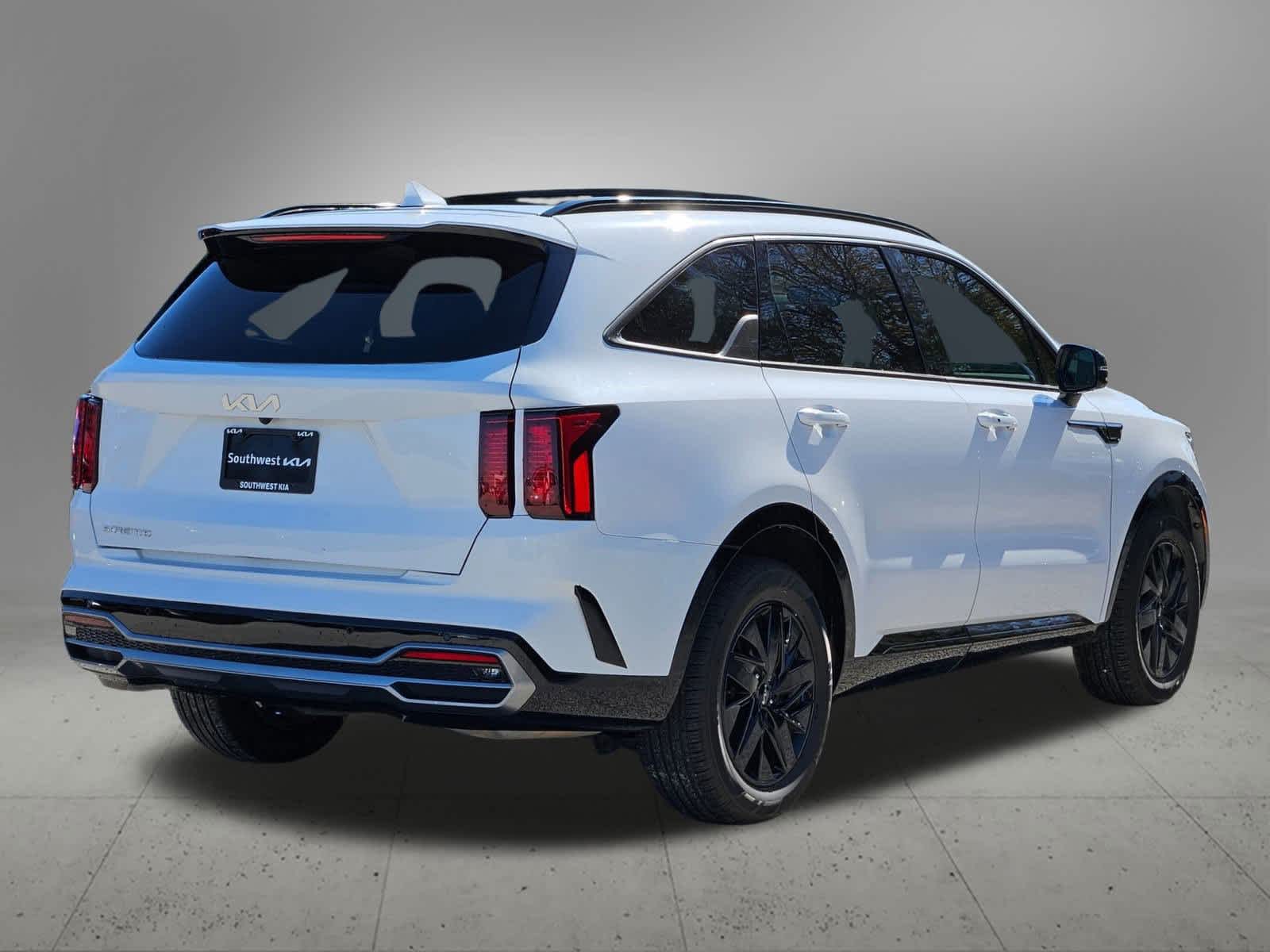 Thumbnail: 2023 Kia Sorento - 5