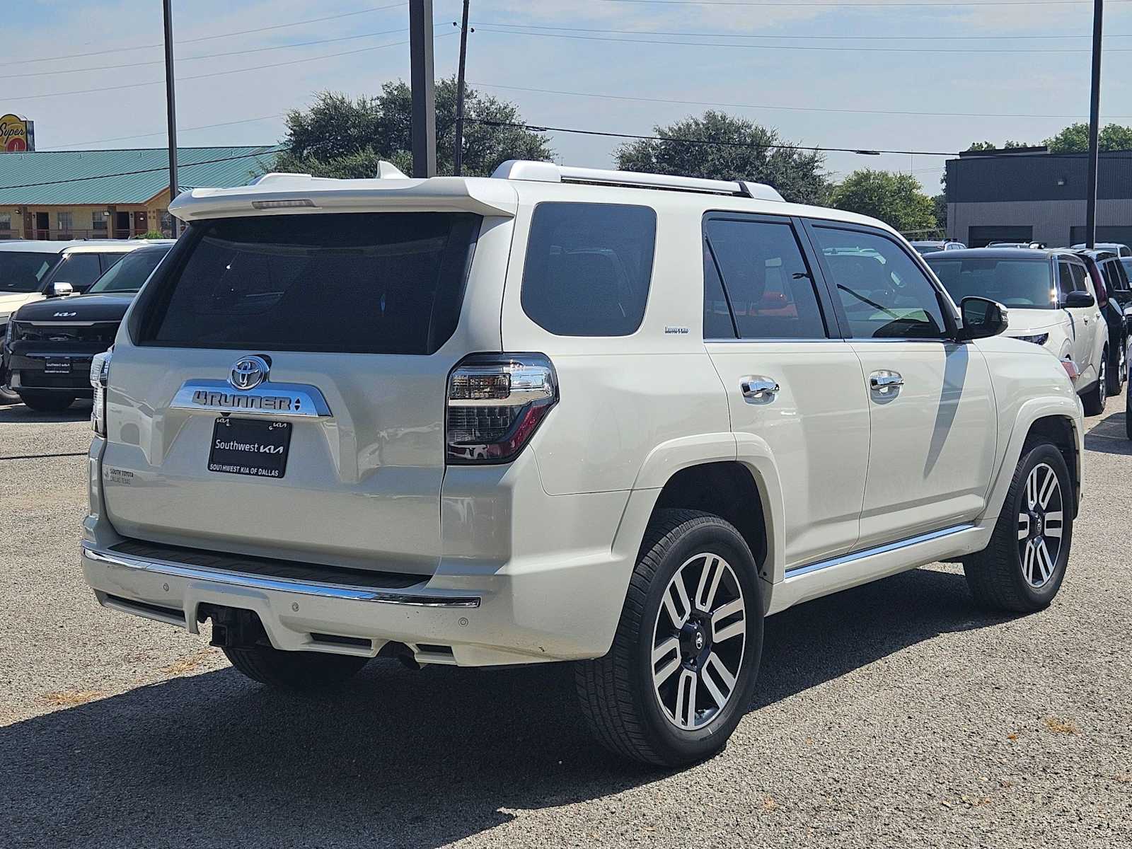 Thumbnail: 2020 Toyota 4Runner - 5