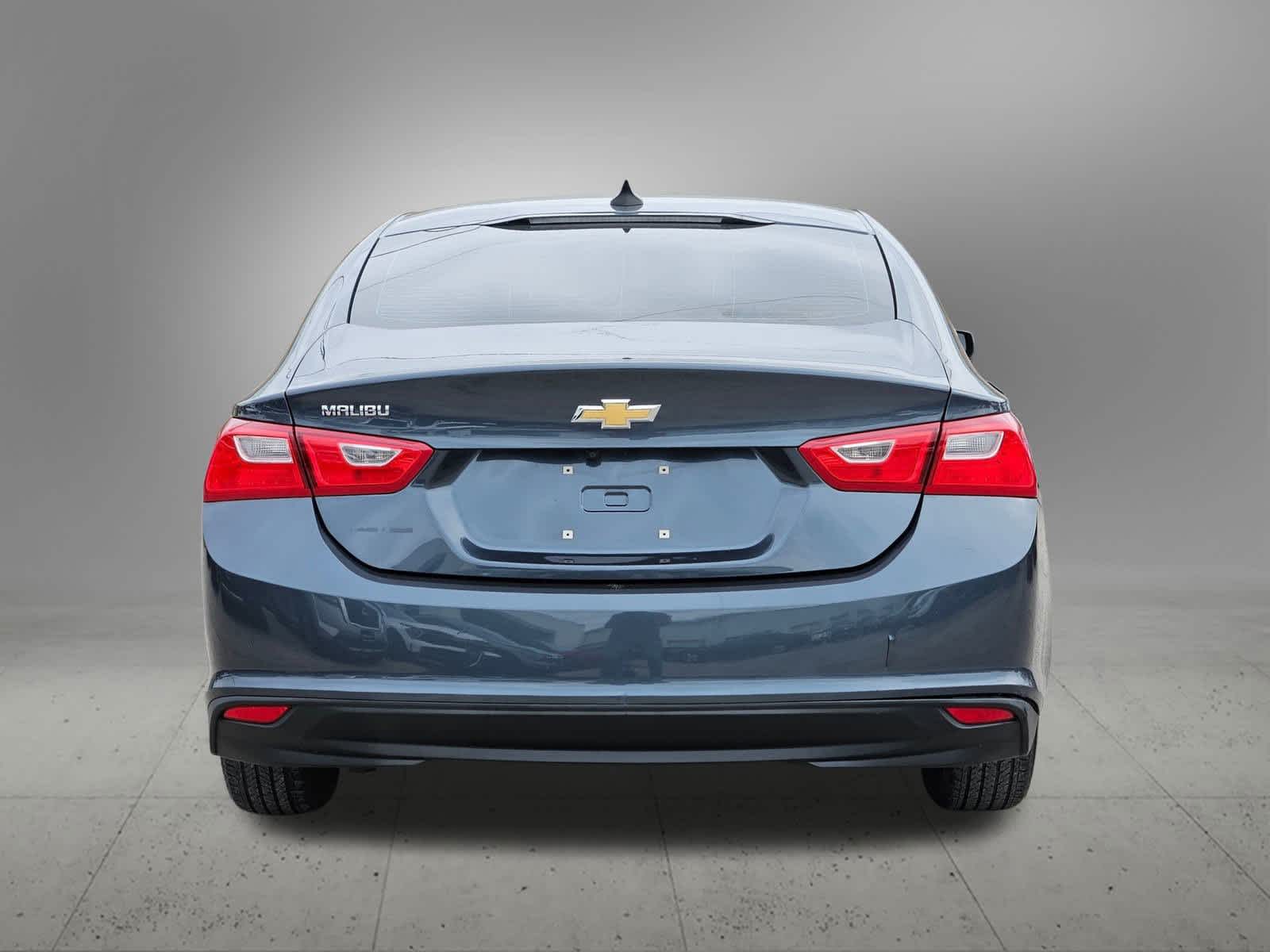 Thumbnail: 2020 Chevrolet Malibu - 5