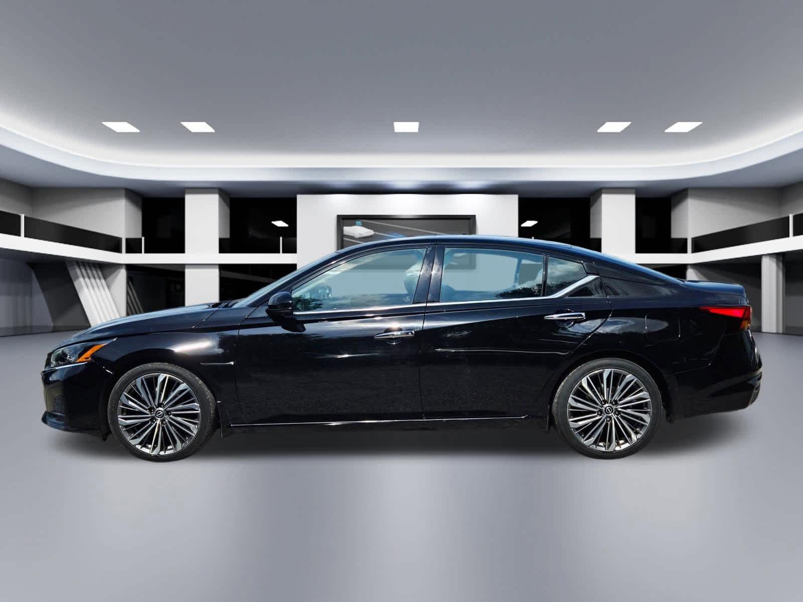 Thumbnail: 2024 Nissan Altima - 3