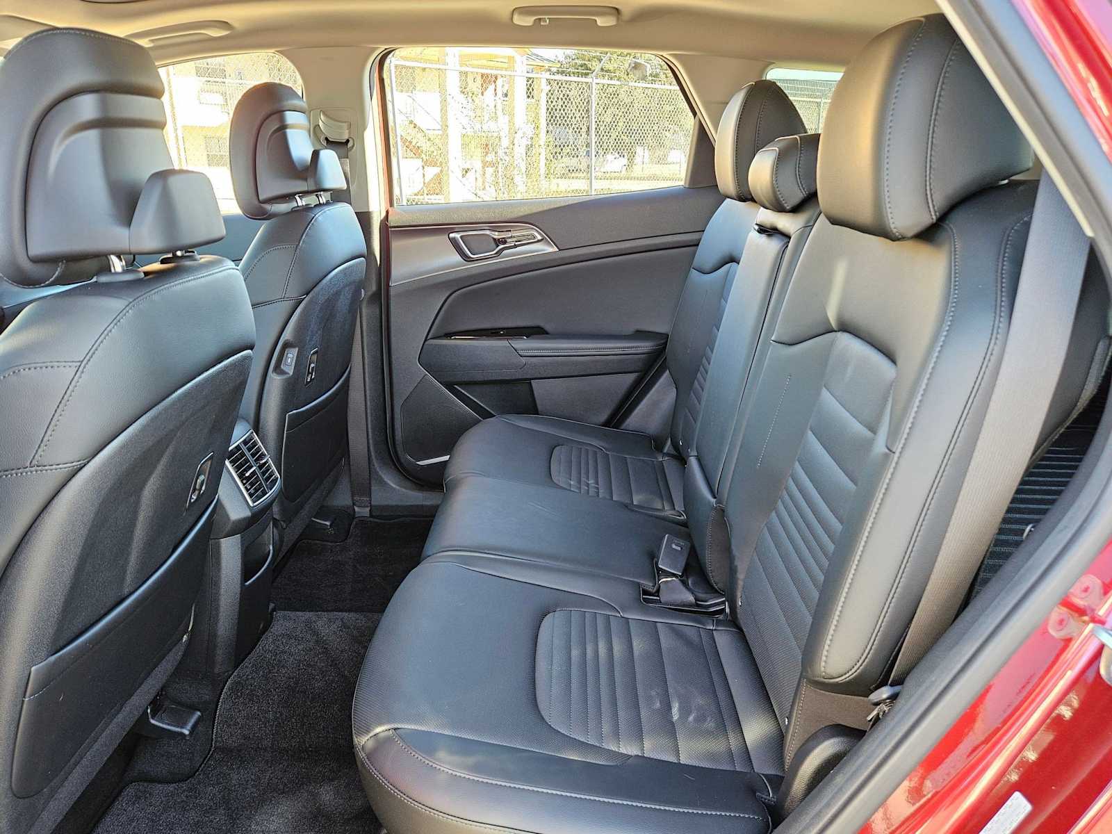 Thumbnail: 2023 Kia Sportage - 19