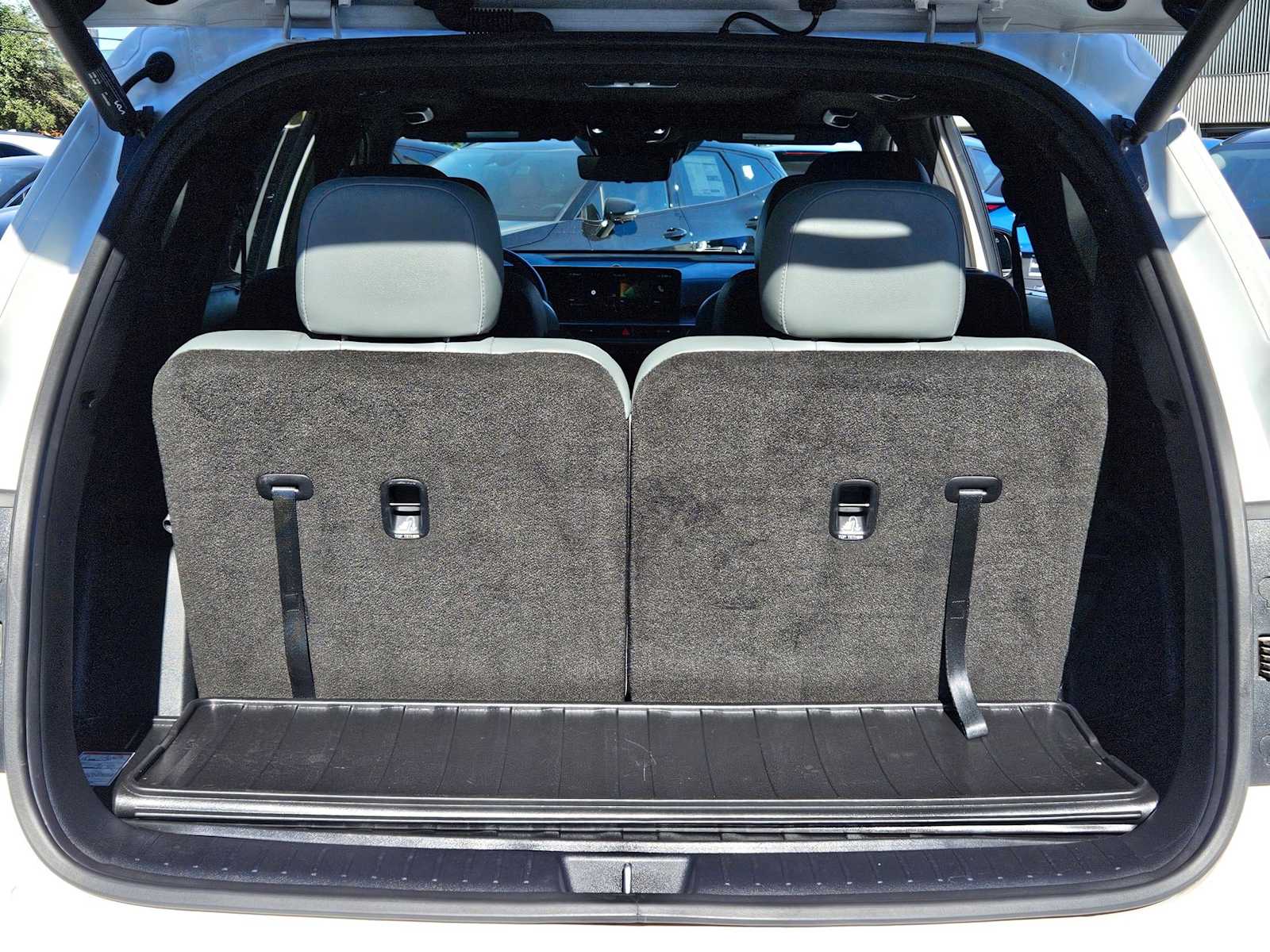 Thumbnail: 2024 Kia Sorento - 37