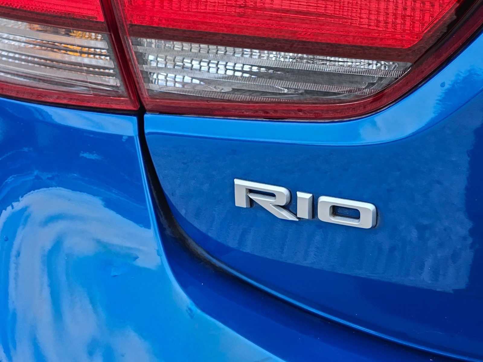 Thumbnail: 2023 Kia Rio - 13