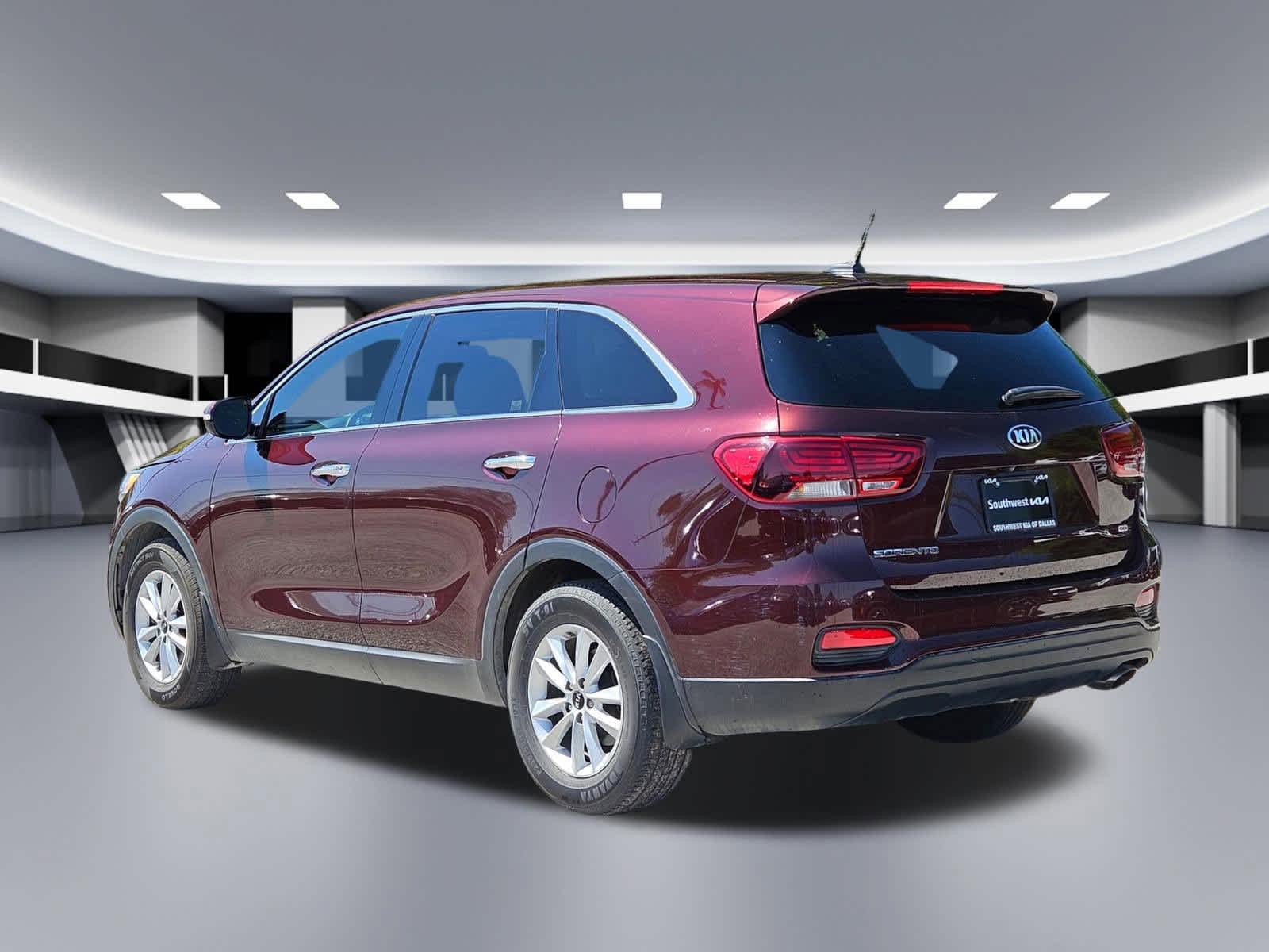 Thumbnail: 2020 Kia Sorento - 3