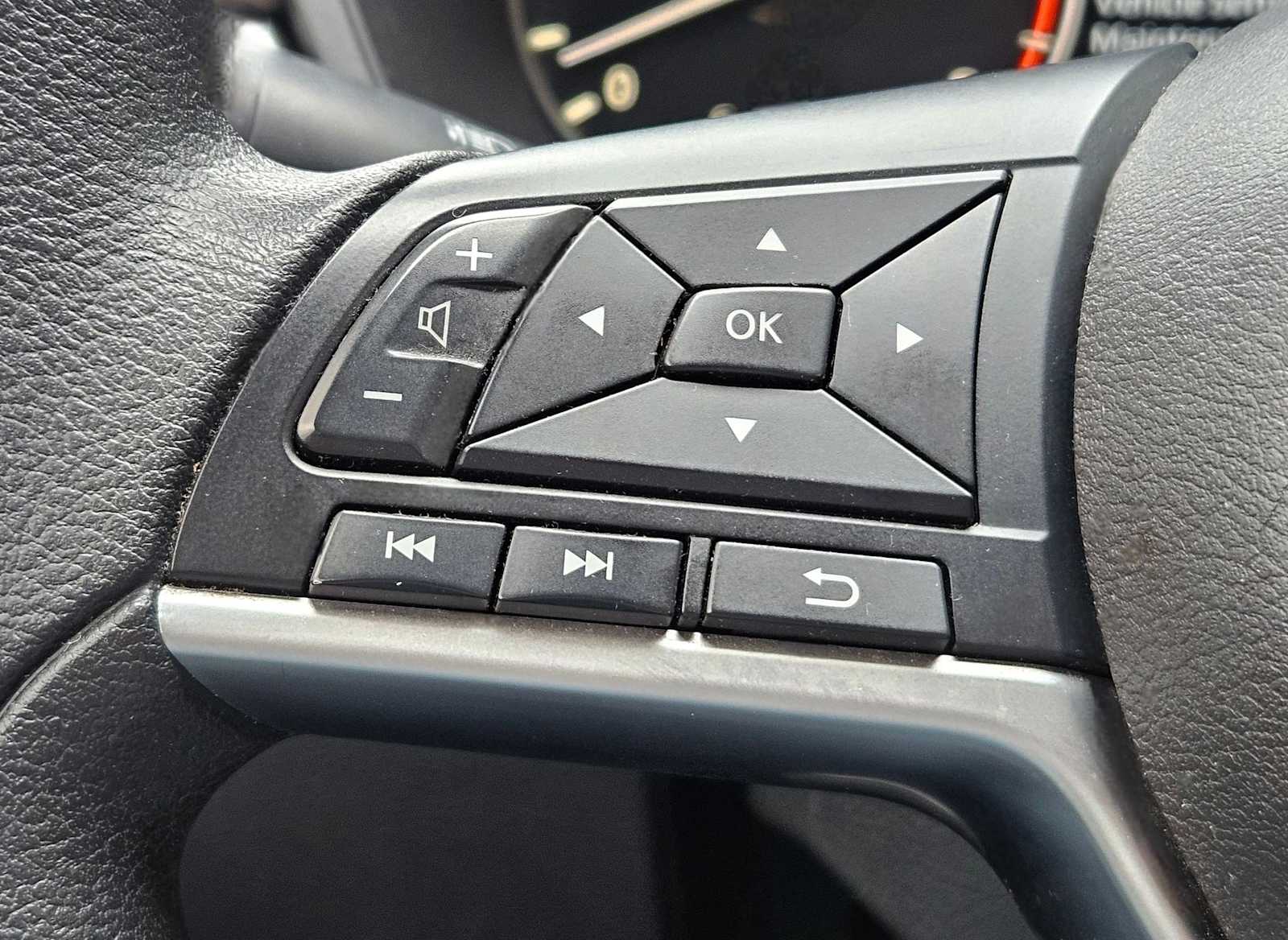 Thumbnail: 2023 Nissan Altima - 18