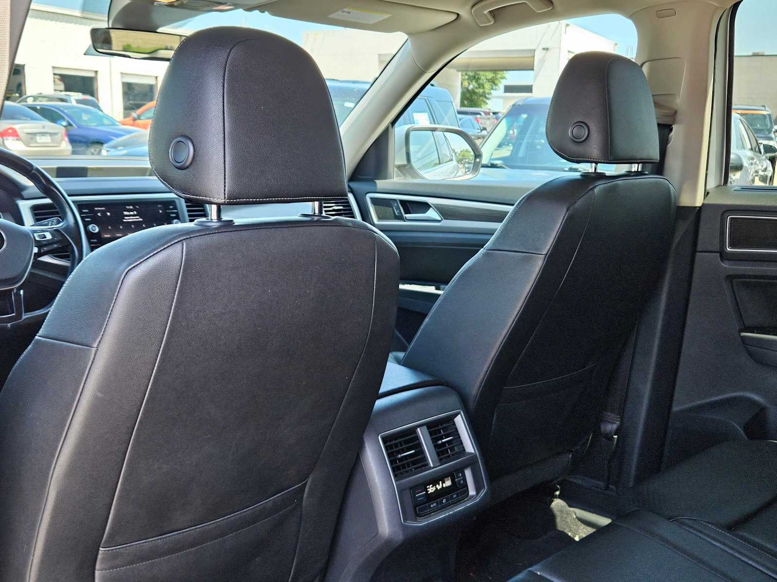2018 Volkswagen Atlas SE 14