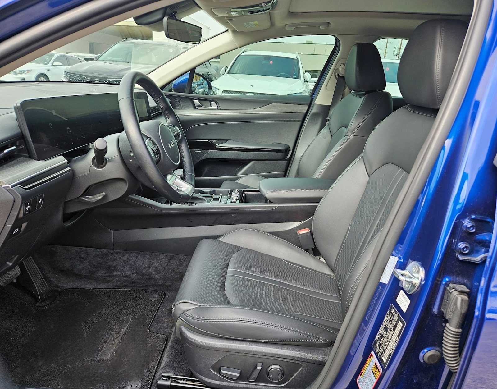 Thumbnail: 2025 Kia K5 - 15