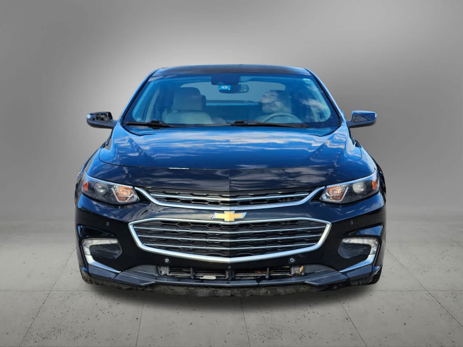 Thumbnail: 2016 Chevrolet Malibu - 8
