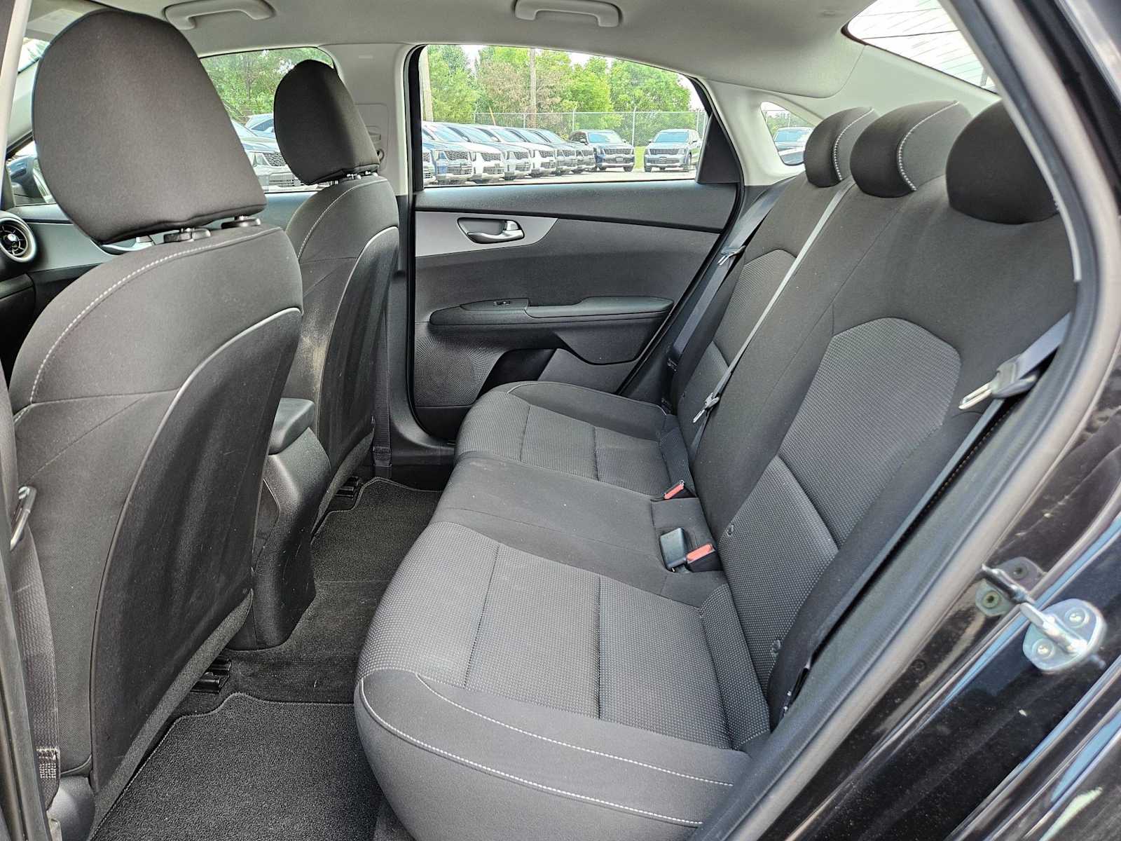 Thumbnail: 2021 Kia Forte - 17