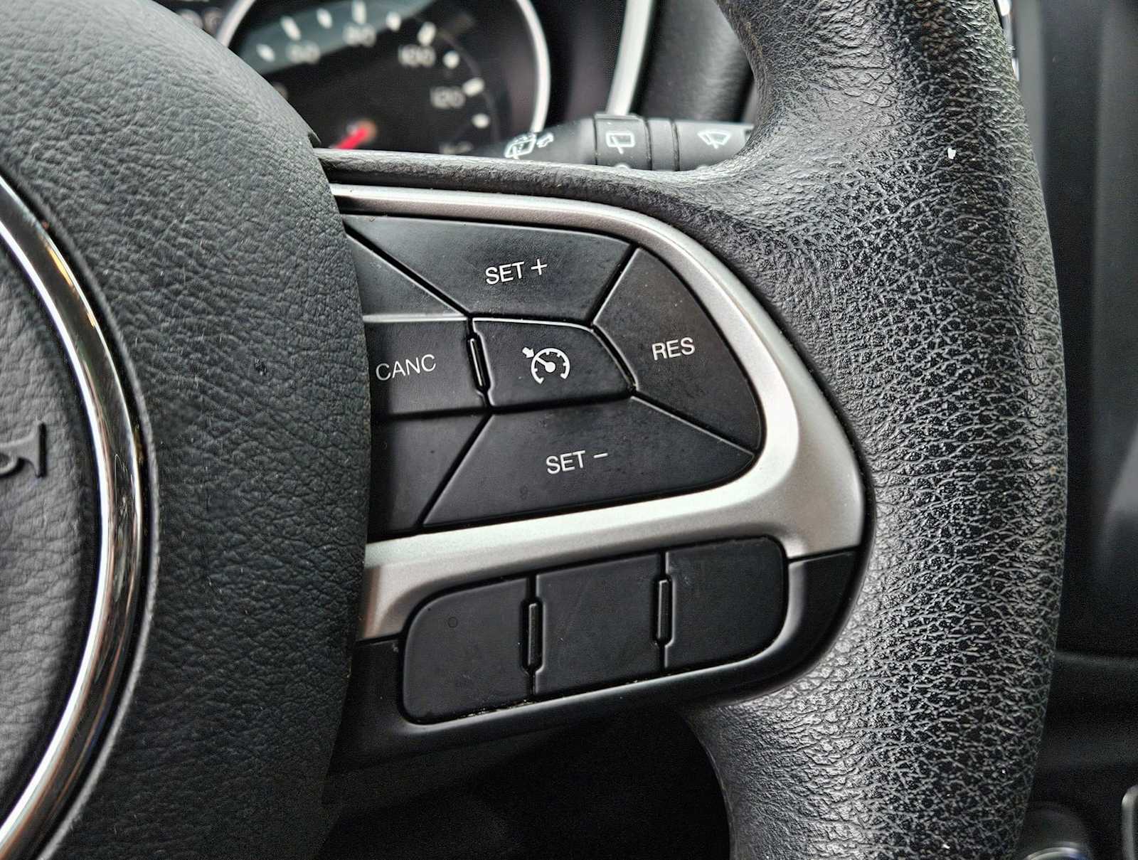 Thumbnail: 2019 Jeep Compass - 14