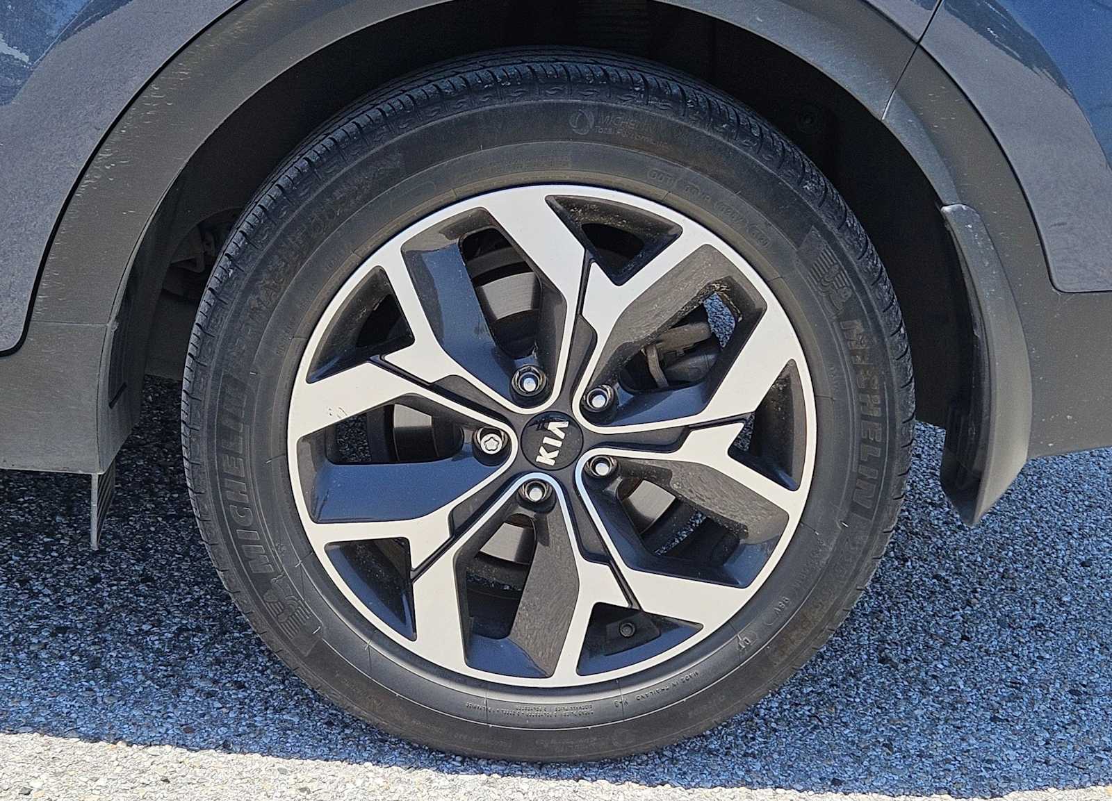 2022 Kia Sportage EX 11
