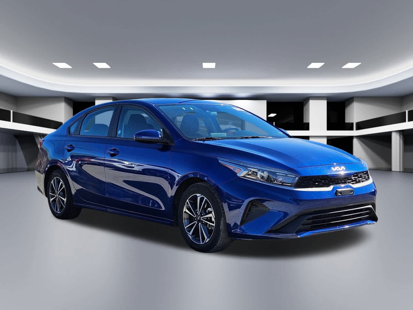 Thumbnail: 2024 Kia Forte - 7