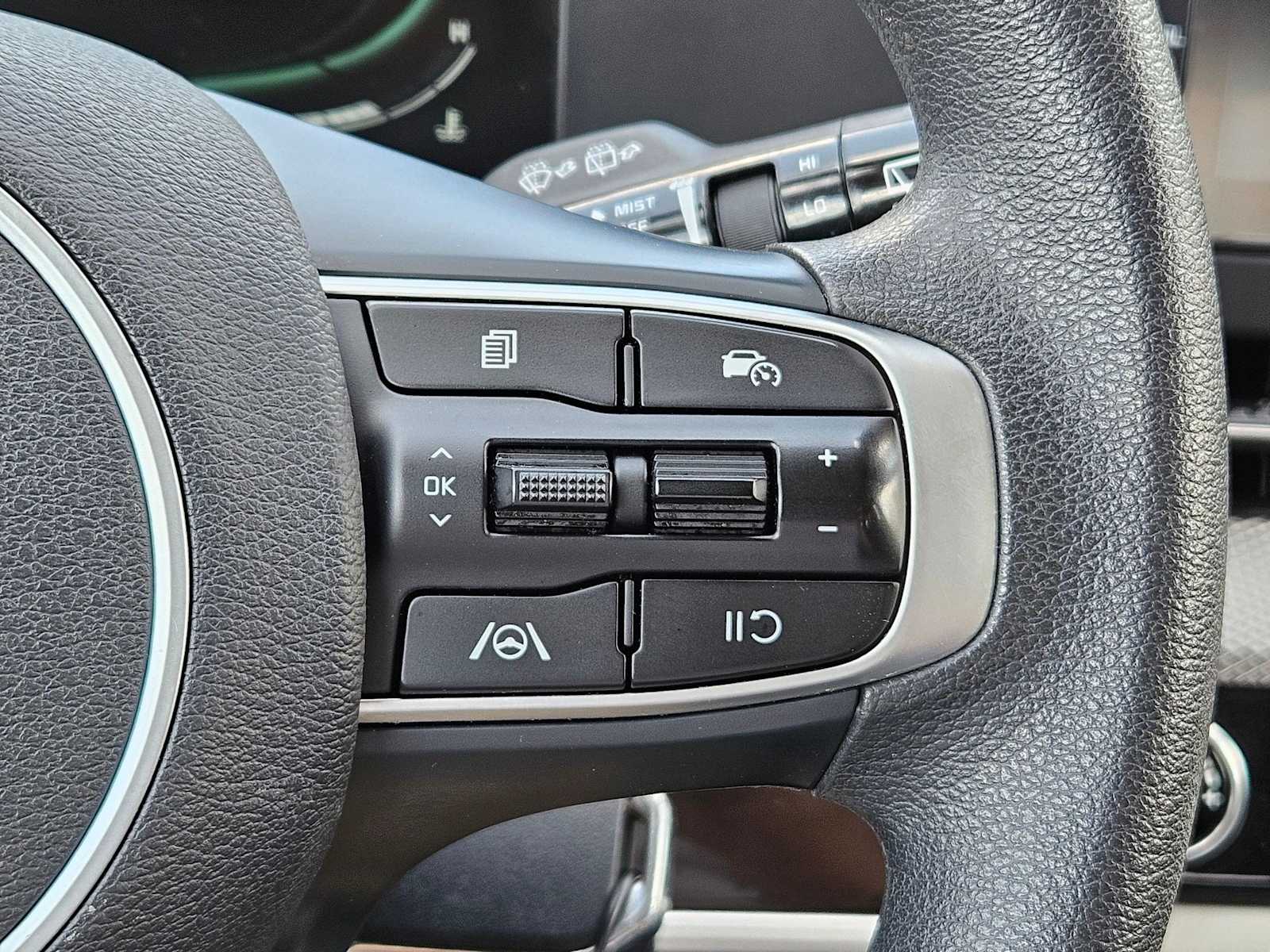 Thumbnail: 2023 Kia Sportage - 25