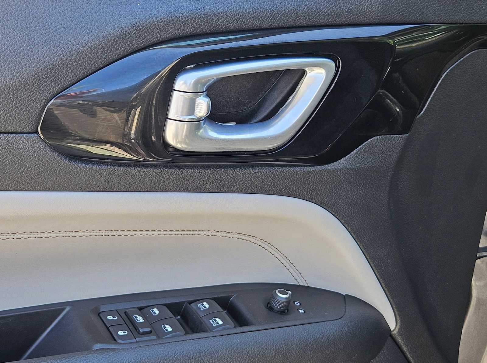 Thumbnail: 2022 Jeep Compass - 26