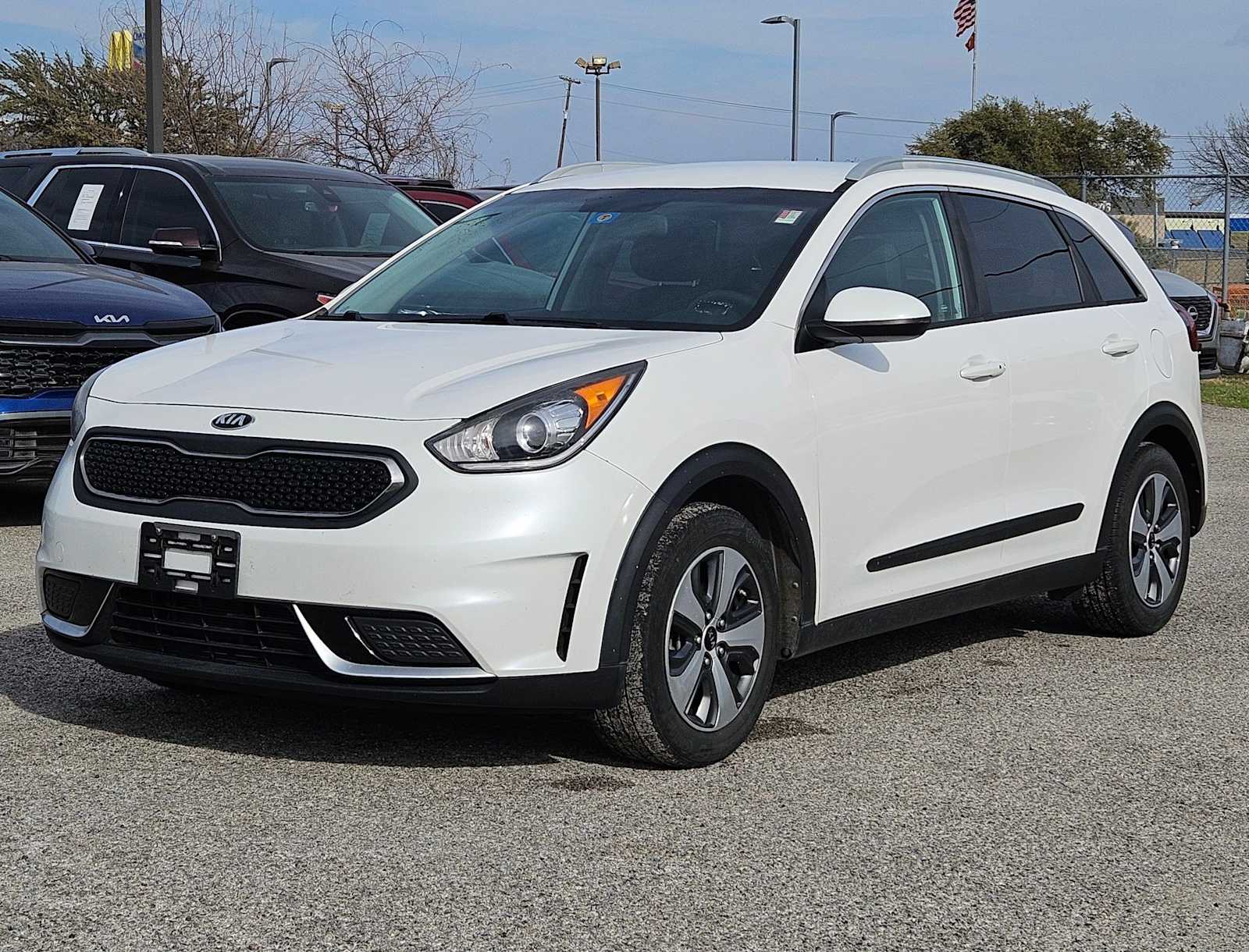 Thumbnail: 2018 Kia Niro - 10