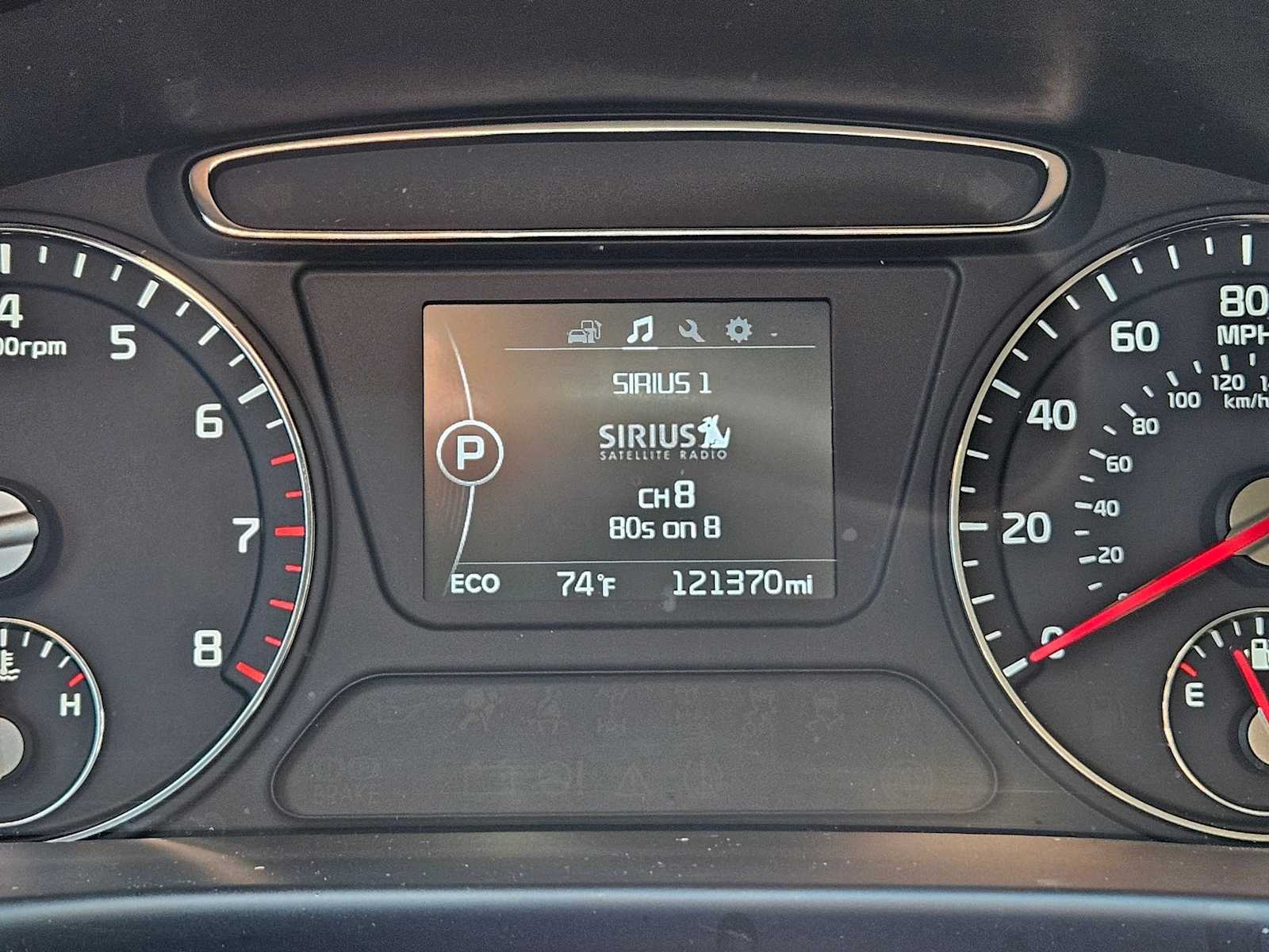 Thumbnail: 2016 Kia Sorento - 24