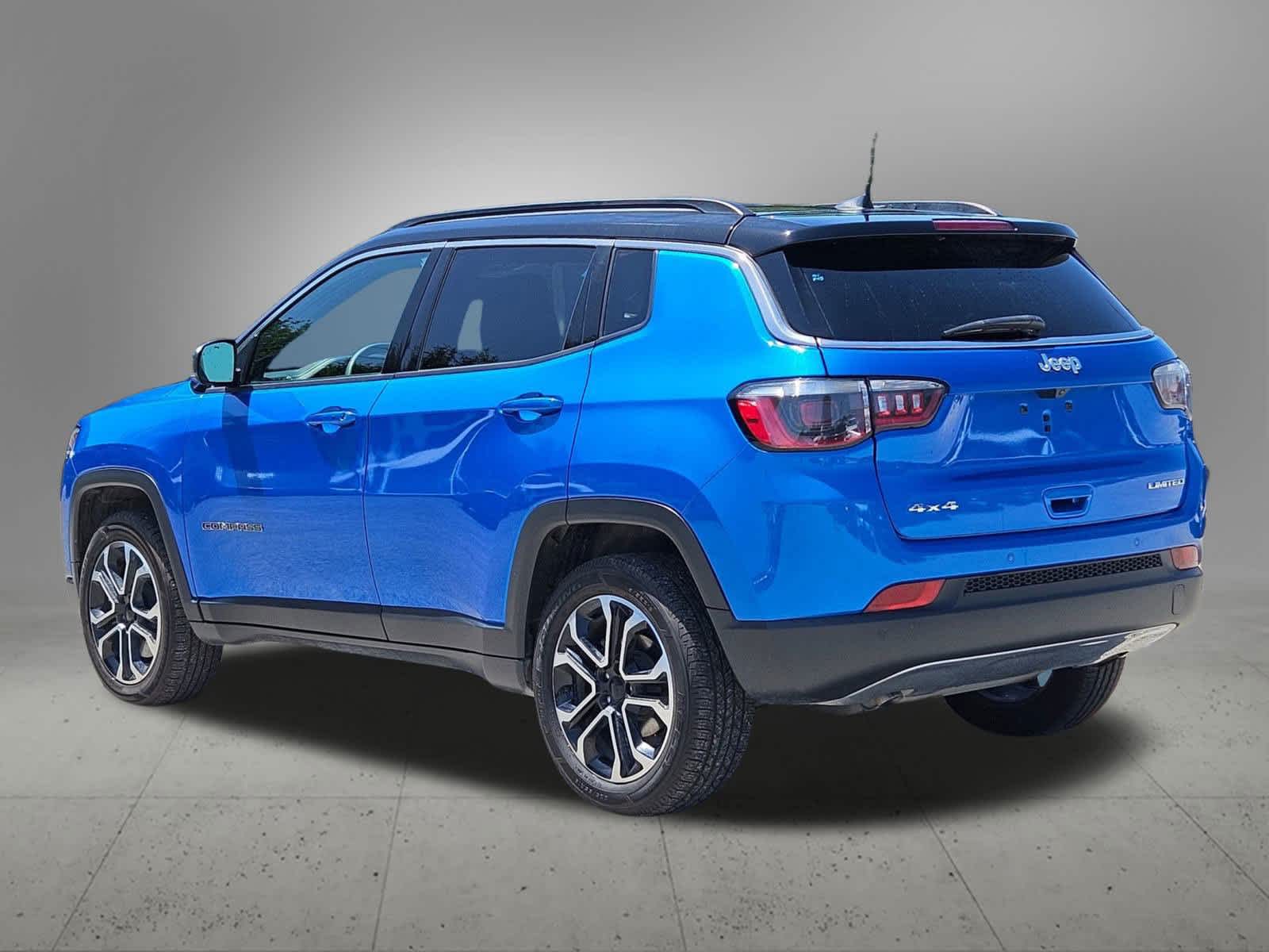 2024 Jeep Compass Limited photo 3