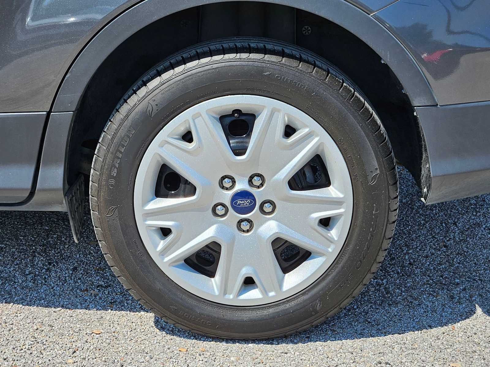 Thumbnail: 2015 Ford Escape - 12