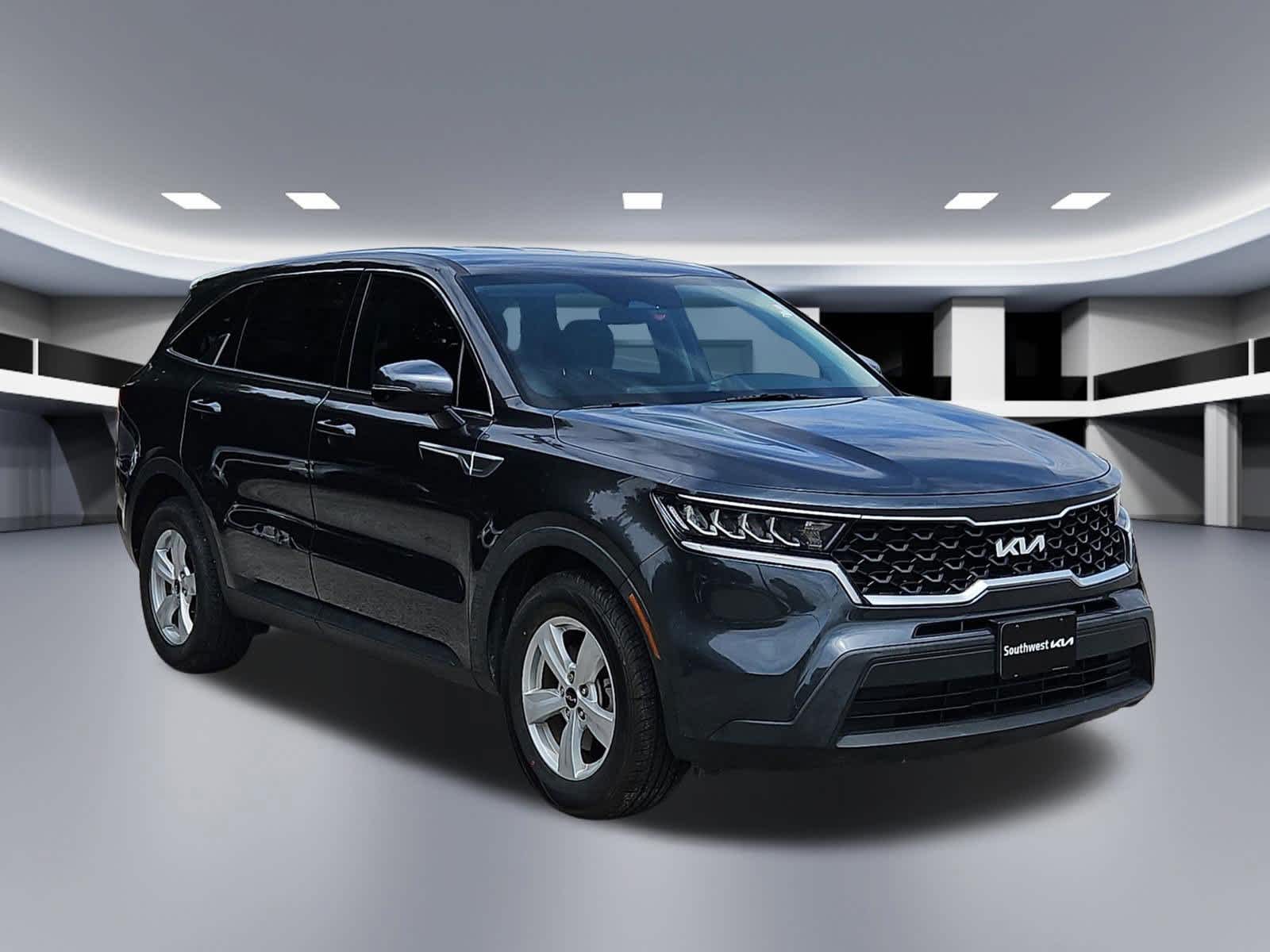 Thumbnail: 2022 Kia Sorento - 8