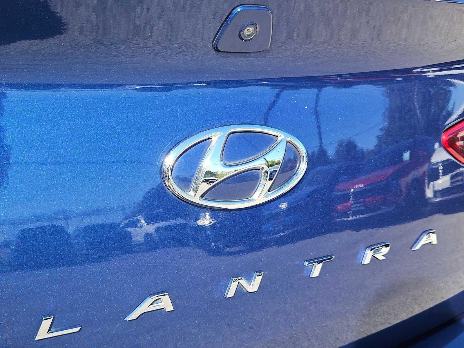 Thumbnail: 2020 Hyundai Elantra - 2