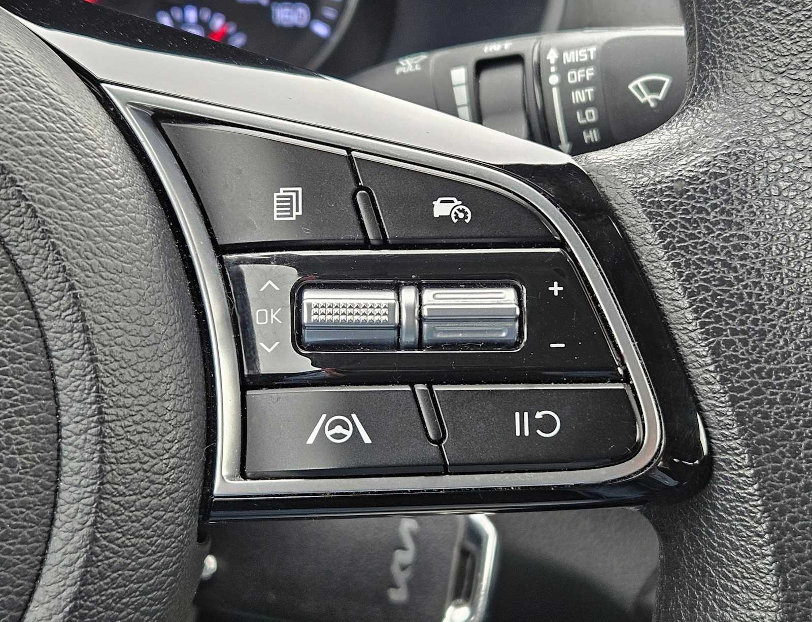 Thumbnail: 2024 Kia Forte - 22