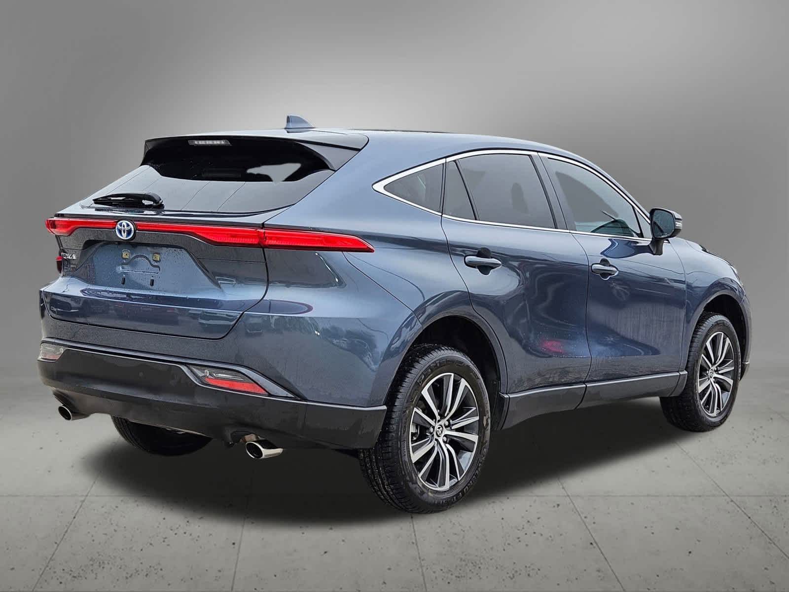 Thumbnail: 2023 Toyota Venza - 6