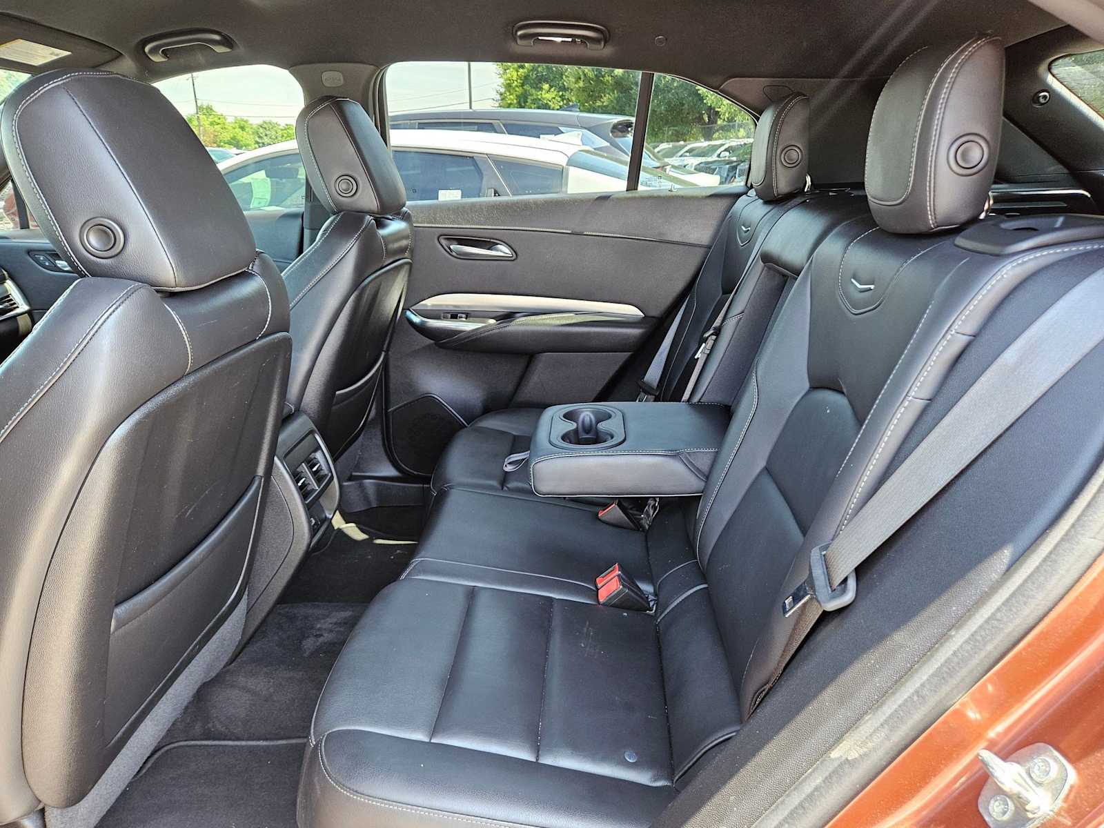 Thumbnail: 2021 Cadillac XT4 - 17