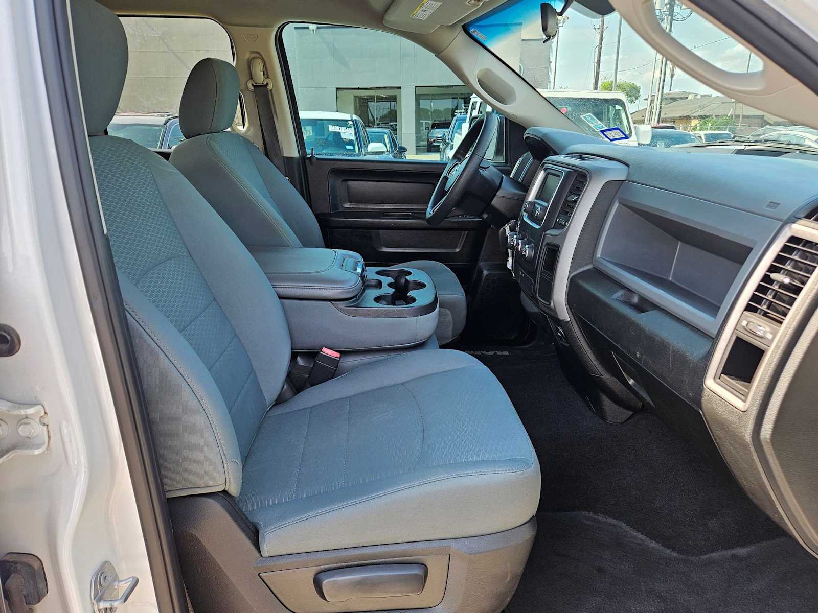 Thumbnail: 2019 RAM 1500 Classic - 18