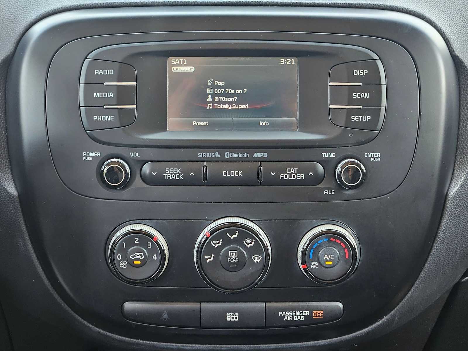 Thumbnail: 2016 Kia Soul - 24