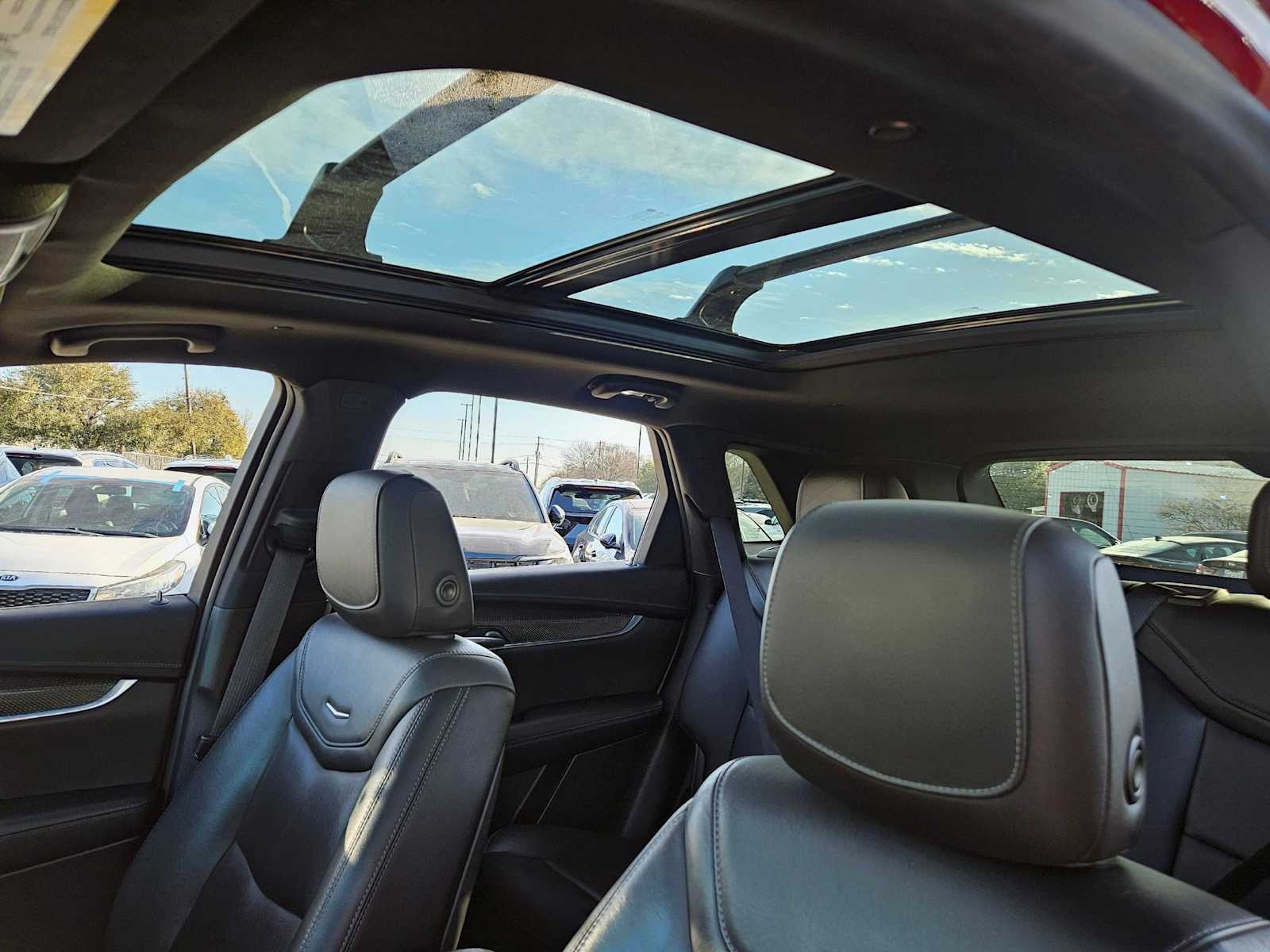 Thumbnail: 2020 Cadillac XT5 - 17