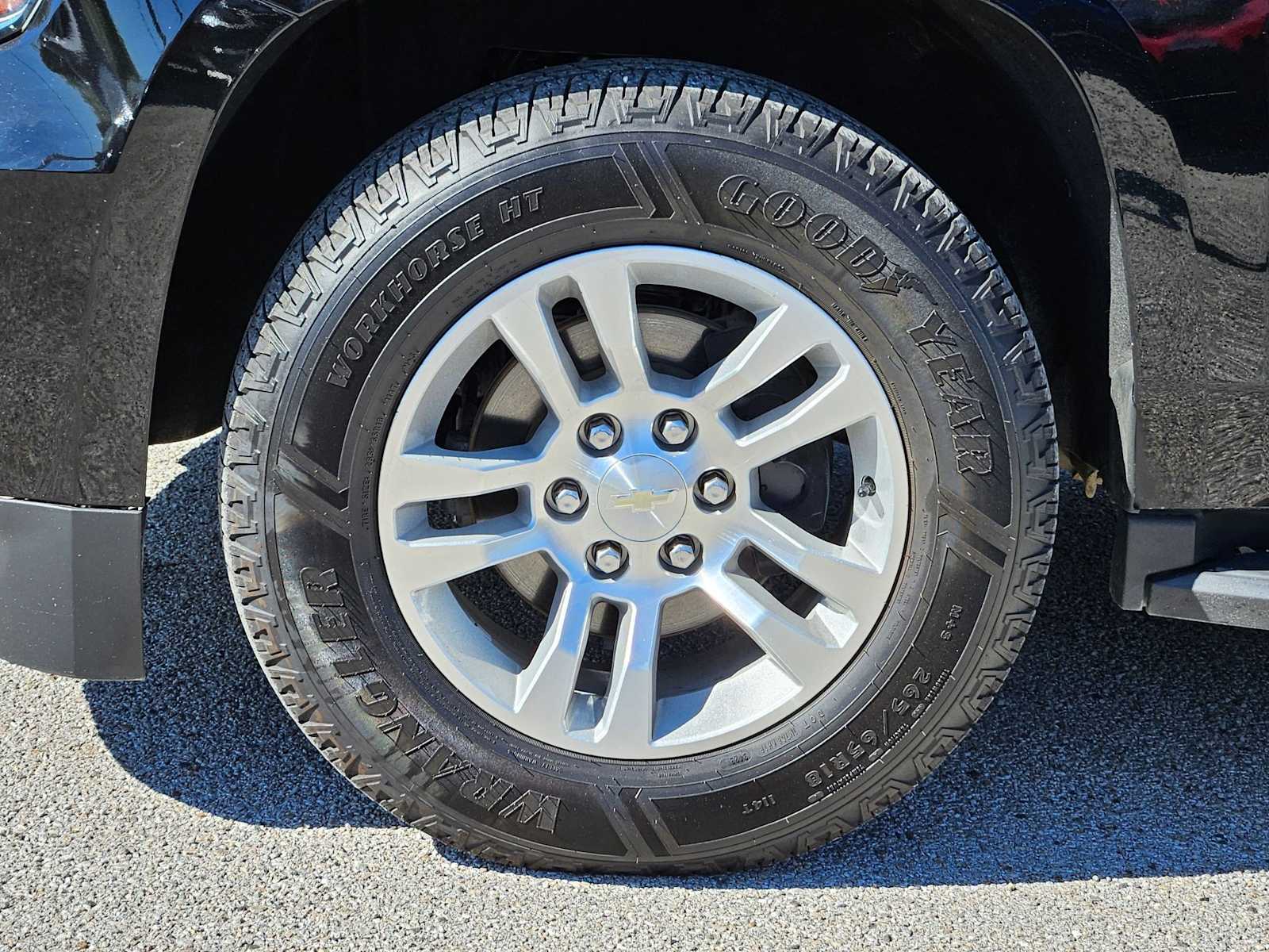 Thumbnail: 2020 Chevrolet Tahoe - 14