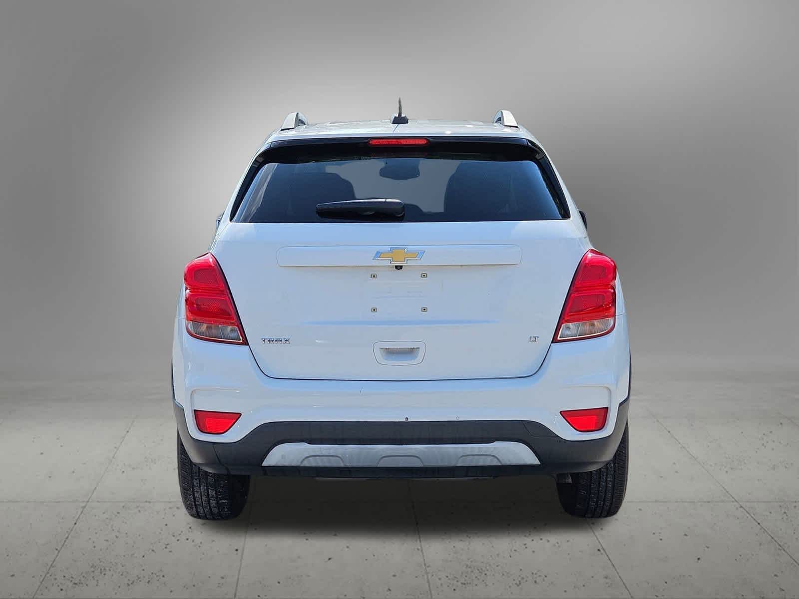 Thumbnail: 2017 Chevrolet Trax - 4