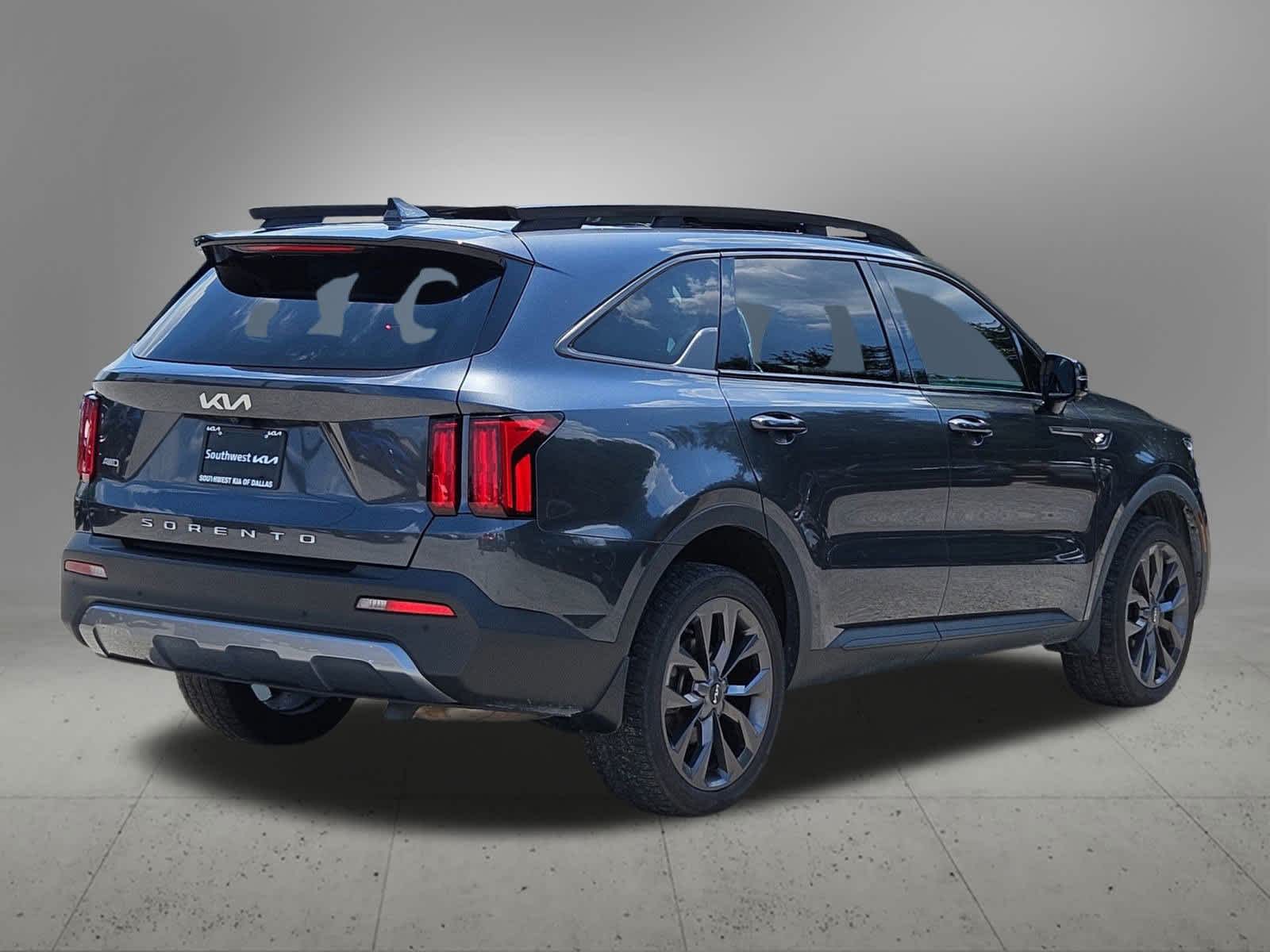 Thumbnail: 2022 Kia Sorento - 6