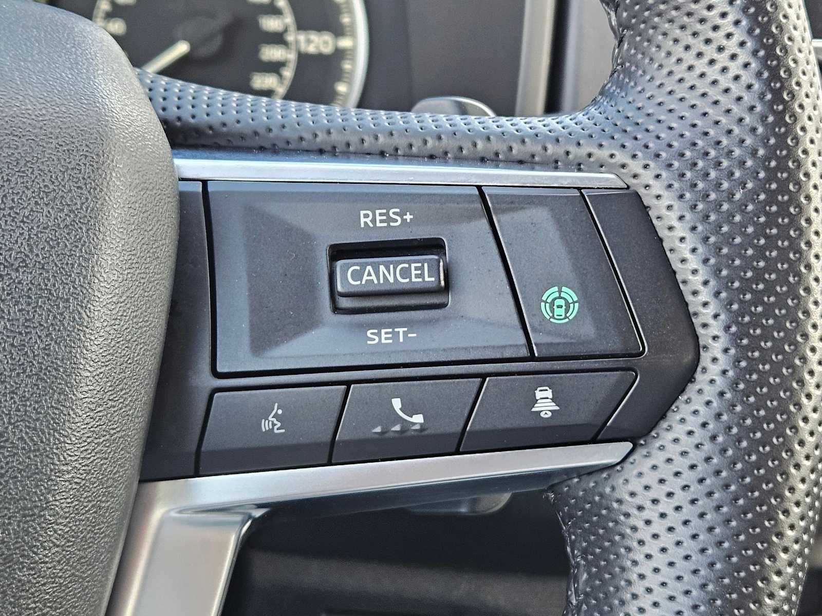 Thumbnail: 2022 Mitsubishi Outlander - 27