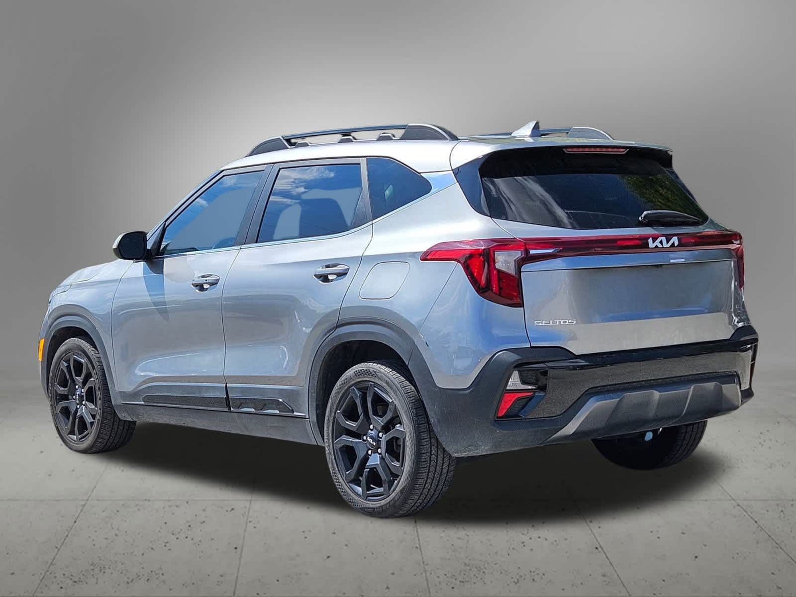 2024 Kia Seltos X-Line photo 2