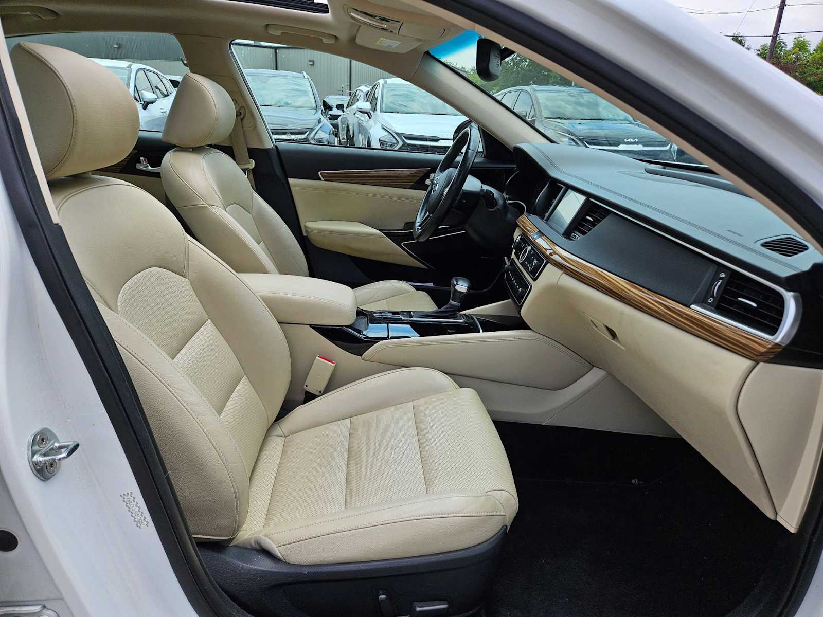 2019 Kia Cadenza Technology 23