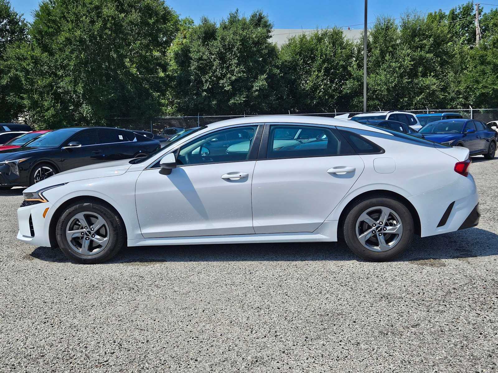 Thumbnail: 2023 Kia K5 - 2