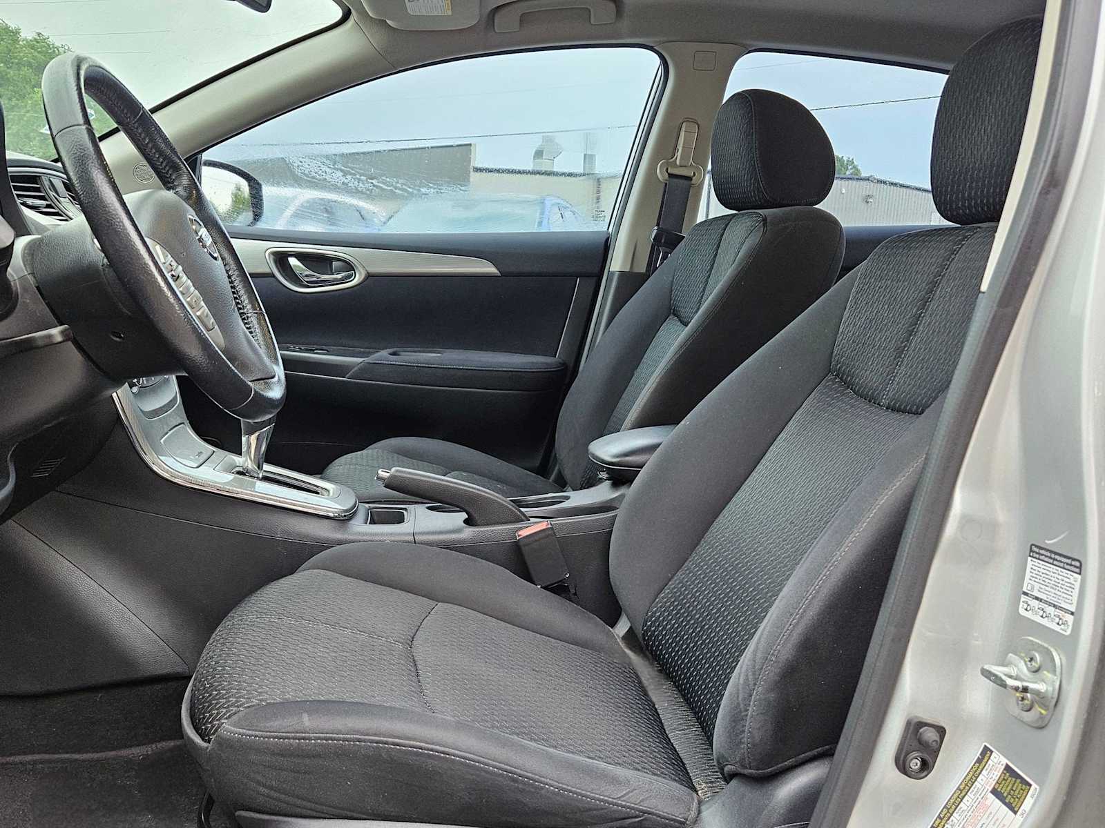 Thumbnail: 2014 Nissan Sentra - 15