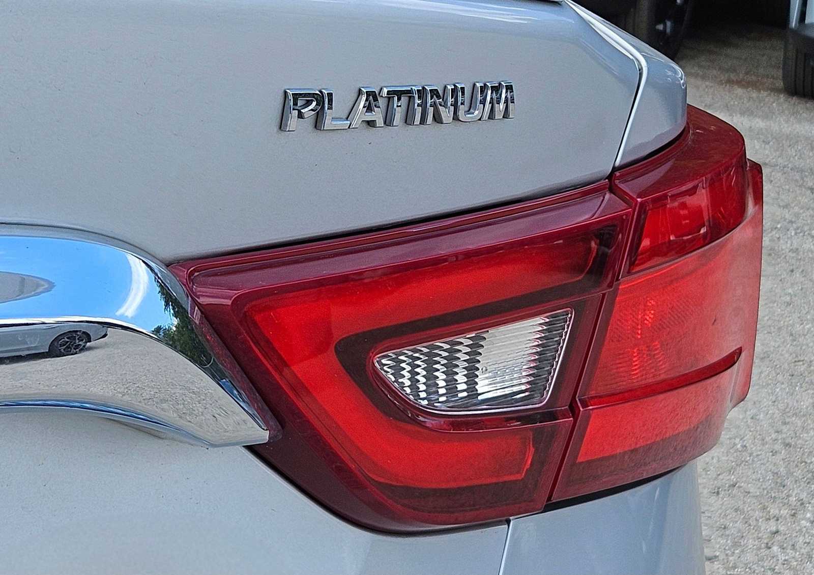 Thumbnail: 2017 Nissan Maxima - 12