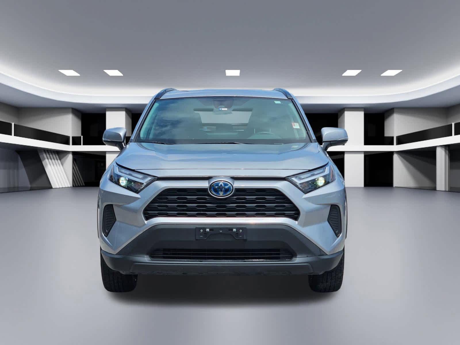 Thumbnail: 2024 Toyota RAV4 - 8