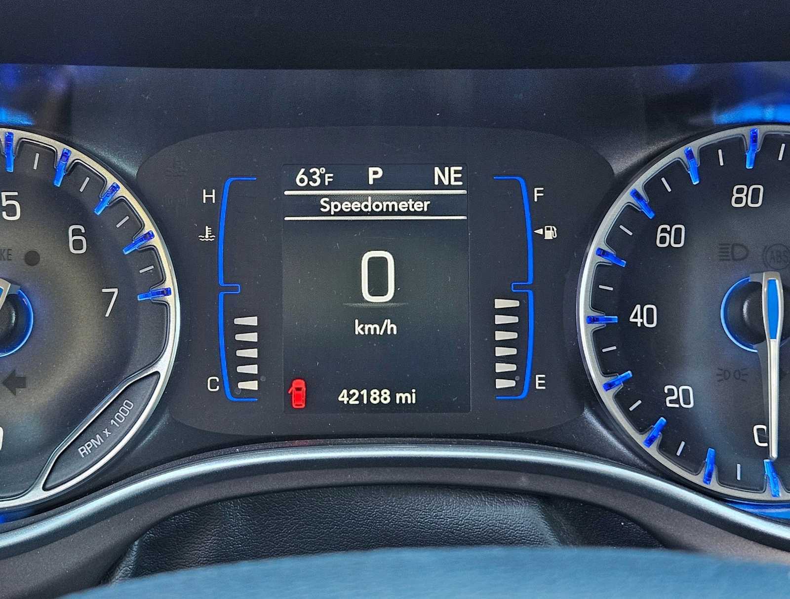 Thumbnail: 2020 Chrysler Voyager - 22