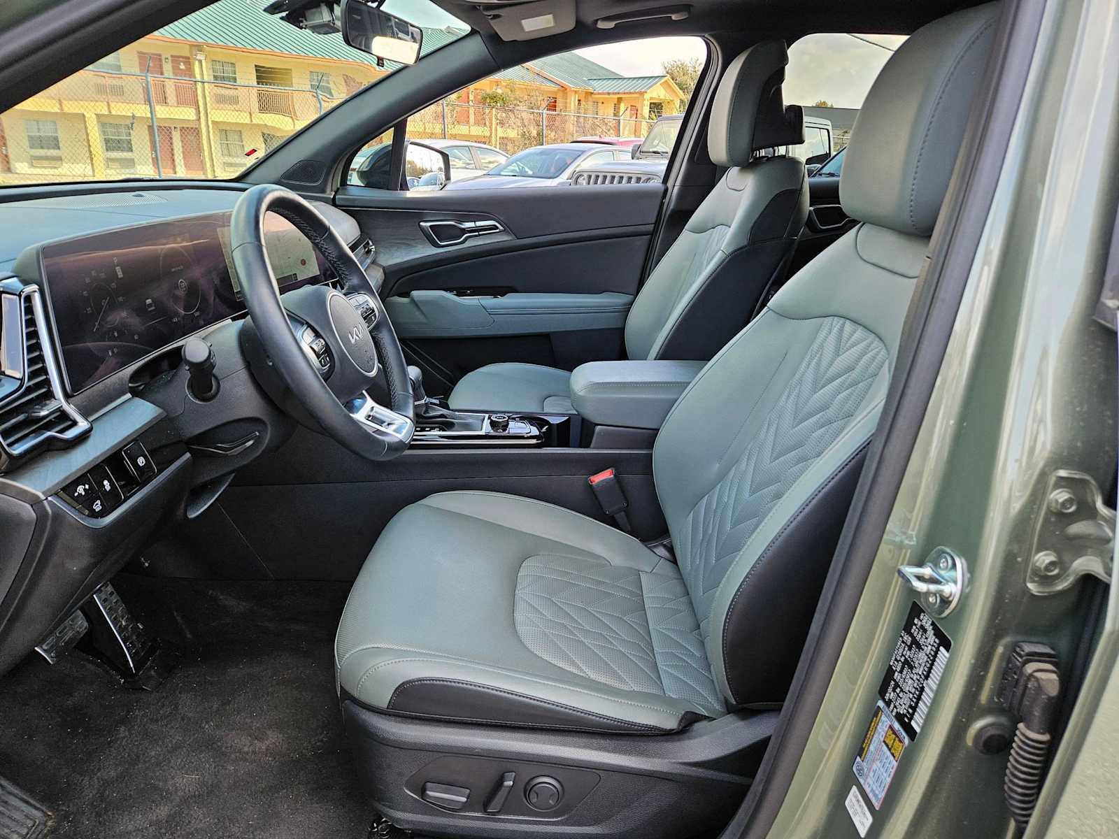 Thumbnail: 2024 Kia Sportage - 16