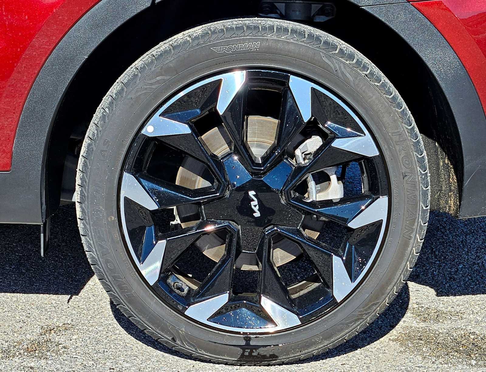 Thumbnail: 2024 Kia Sorento - 13