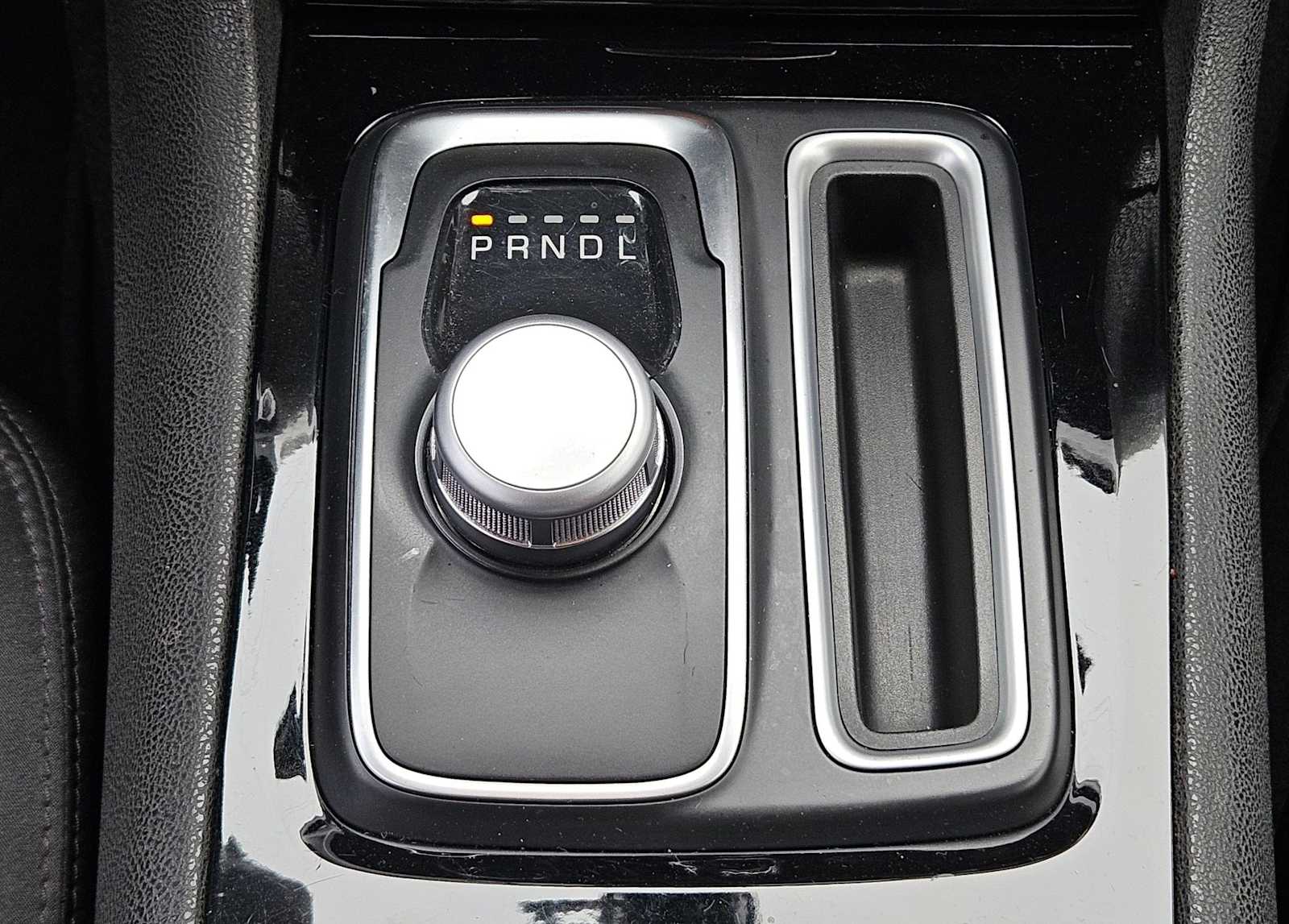 Thumbnail: 2023 Chrysler 300 - 23