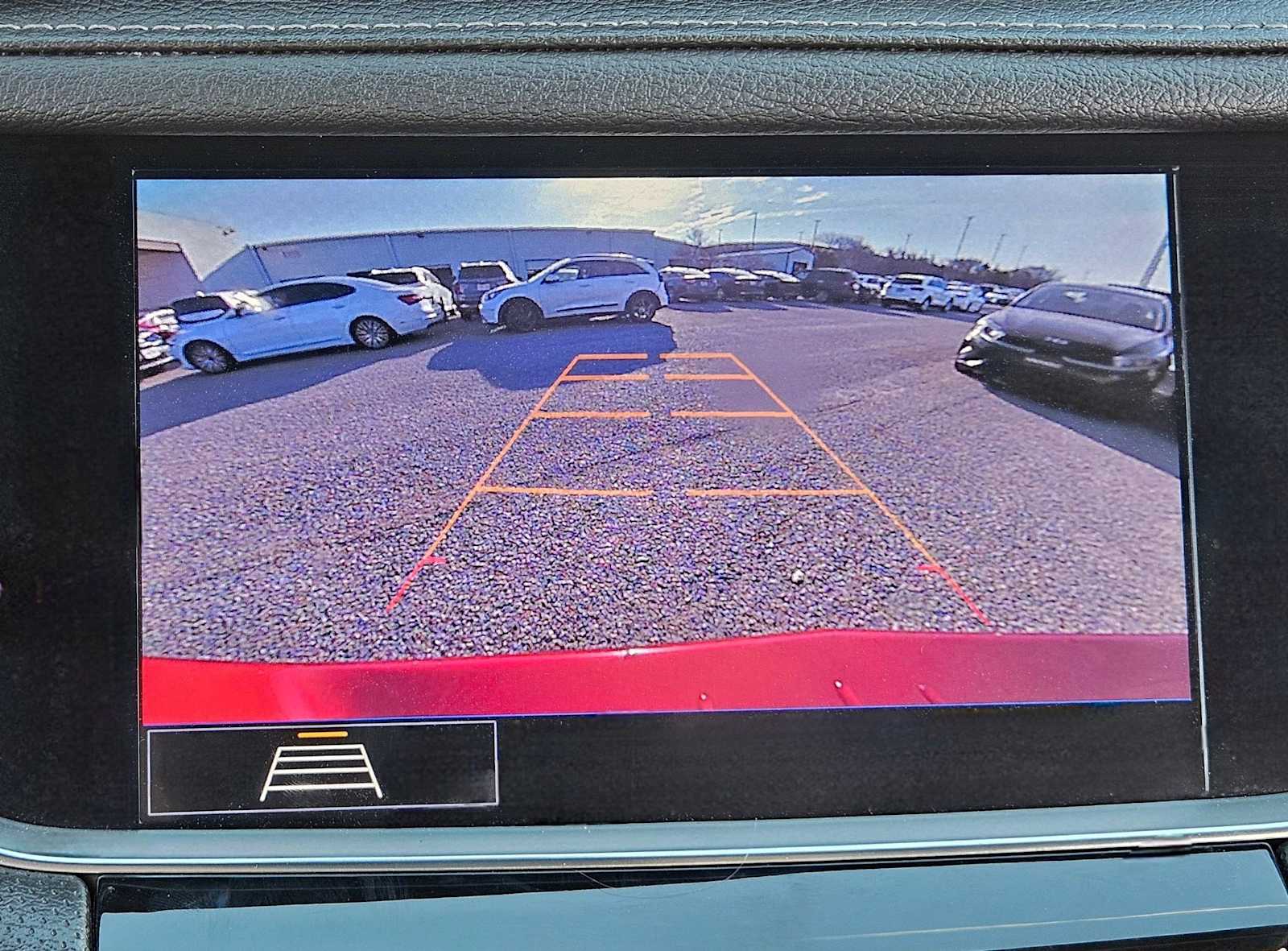 Thumbnail: 2020 Cadillac XT5 - 24