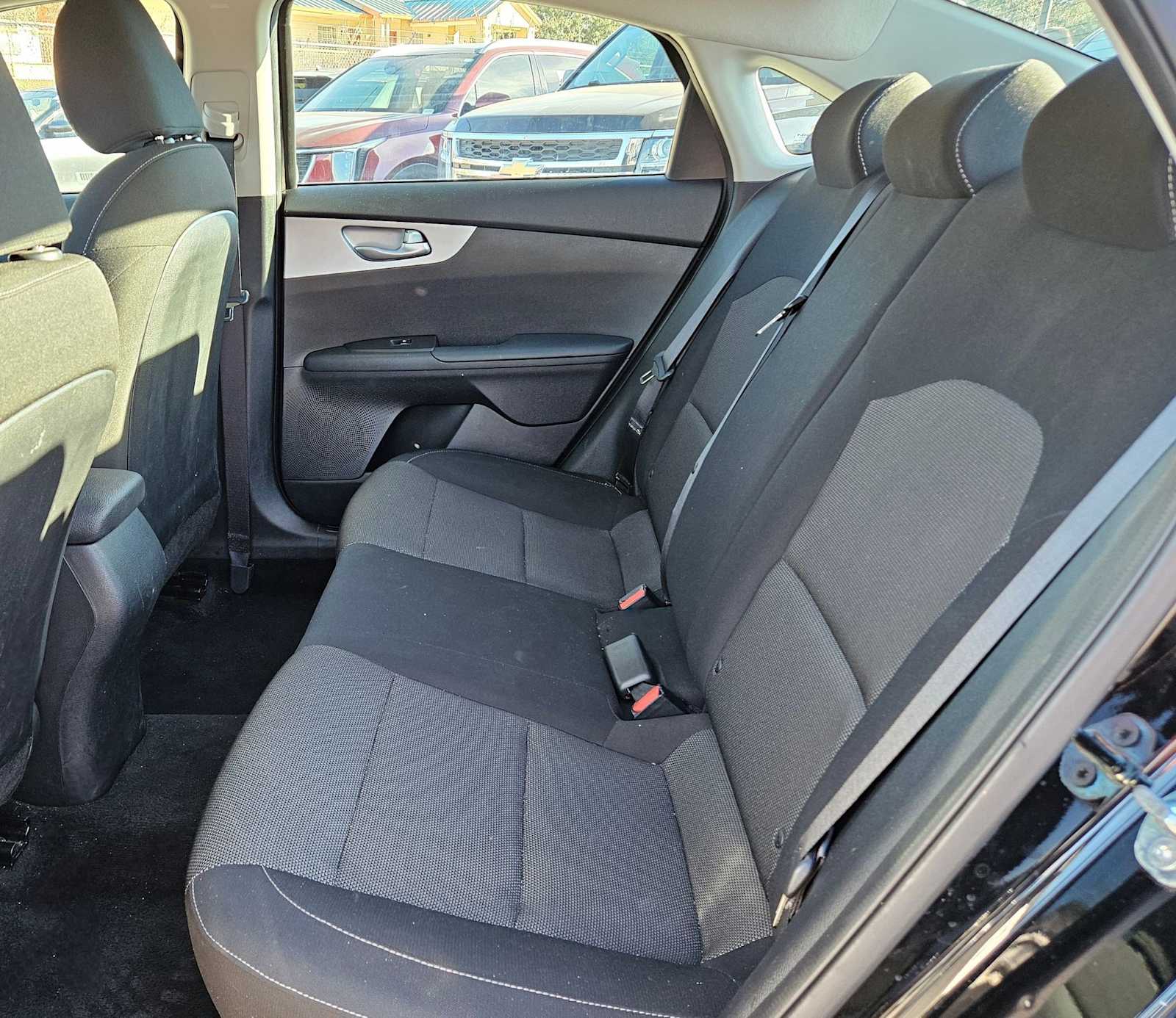 Thumbnail: 2024 Kia Forte - 16