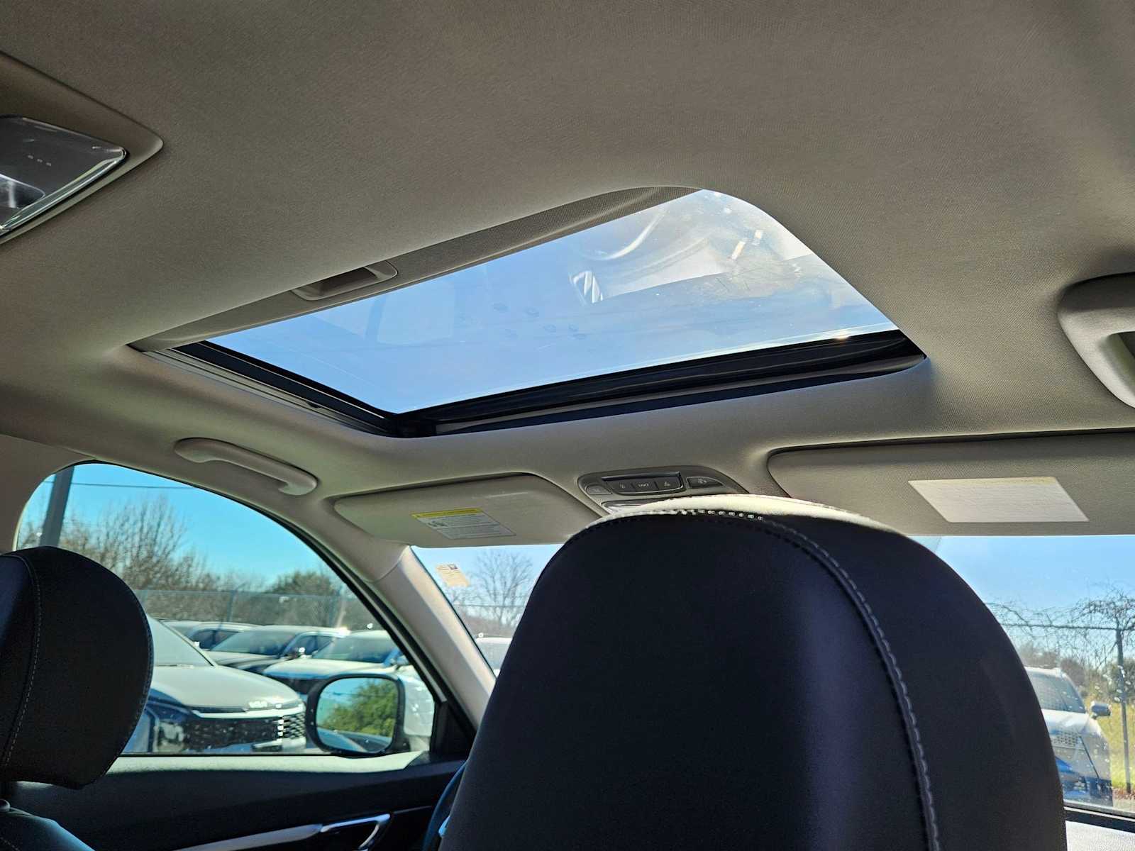 Thumbnail: 2021 Kia Telluride - 23