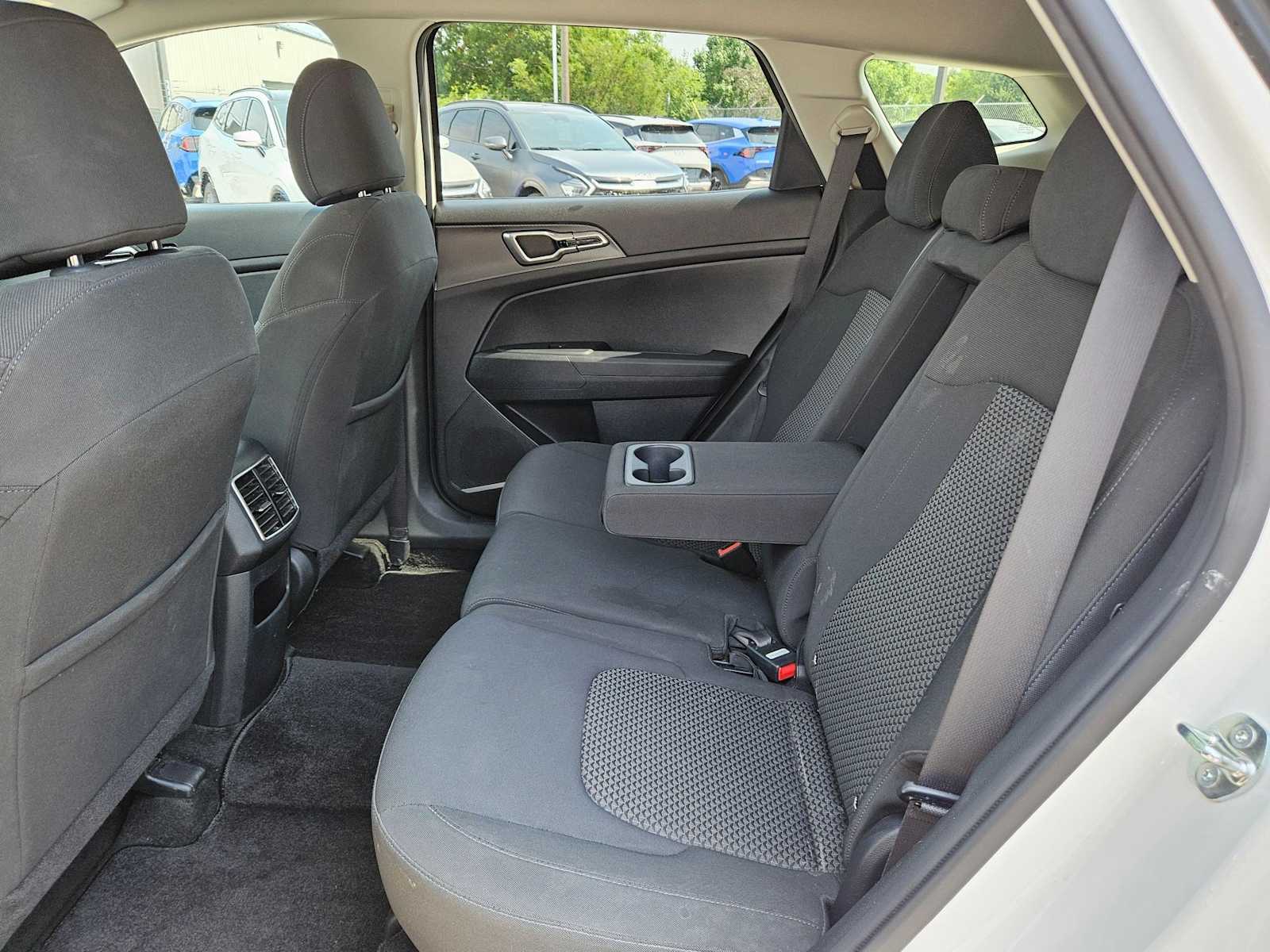 Thumbnail: 2023 Kia Sportage - 19