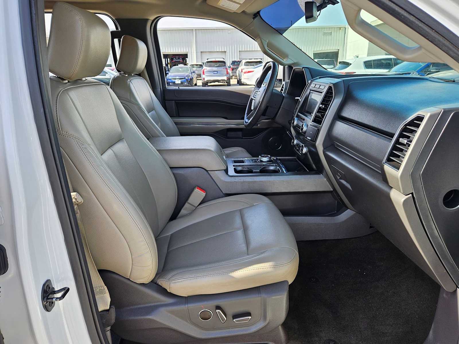 Thumbnail: 2019 Ford Expedition - 20