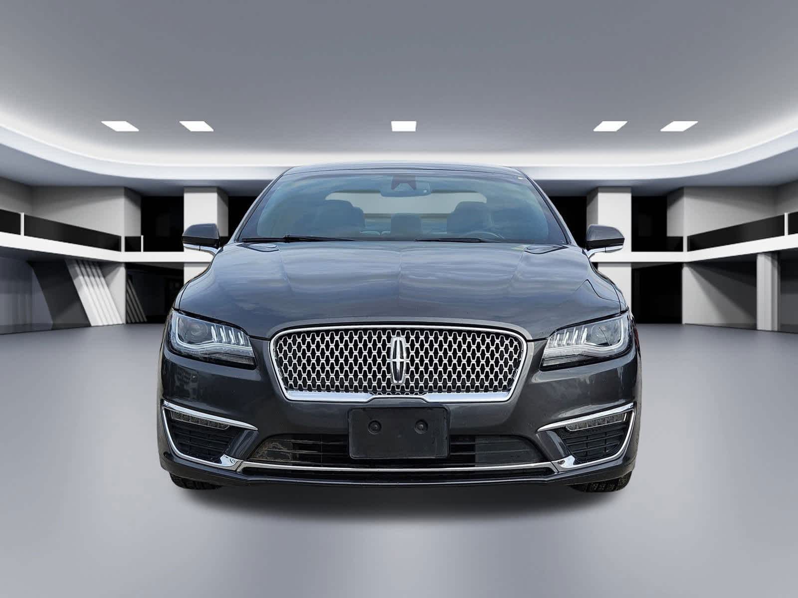 Thumbnail: 2019 Lincoln MKZ - 8